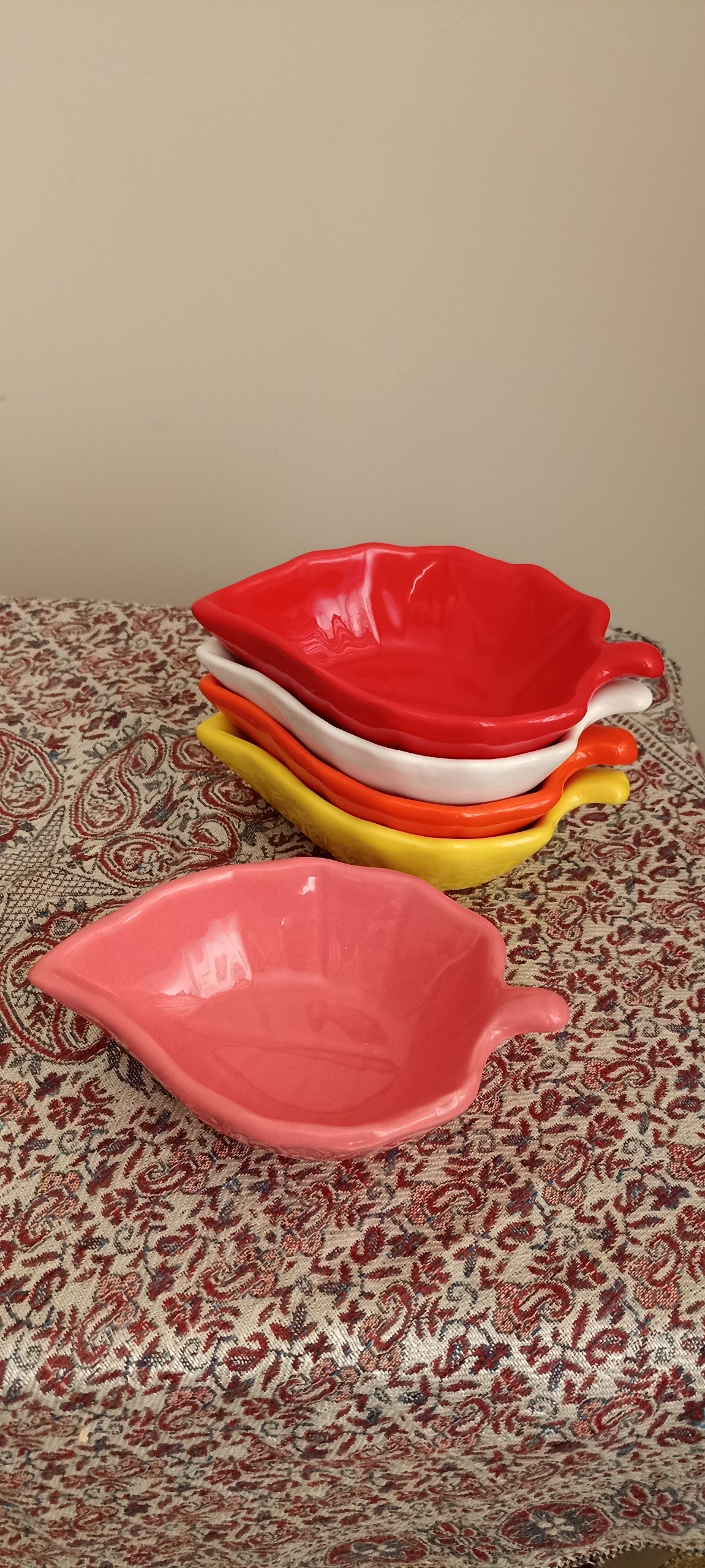 کاسه رنگی سرامیکی