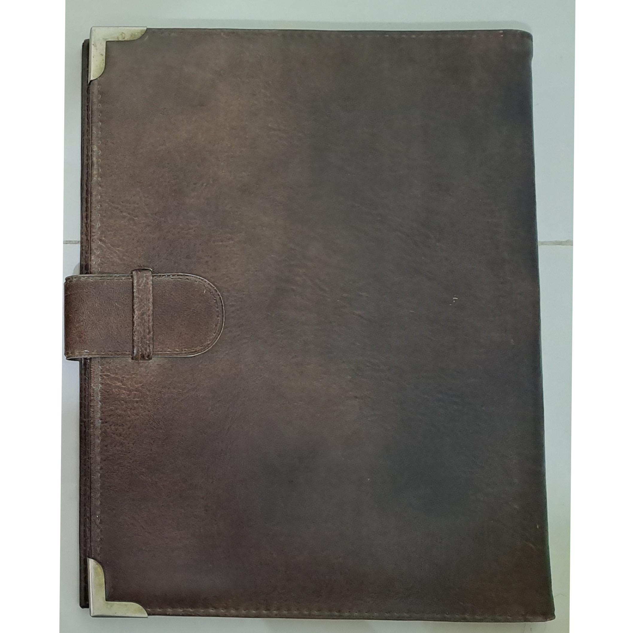 کلاسور چرمی قدیمی