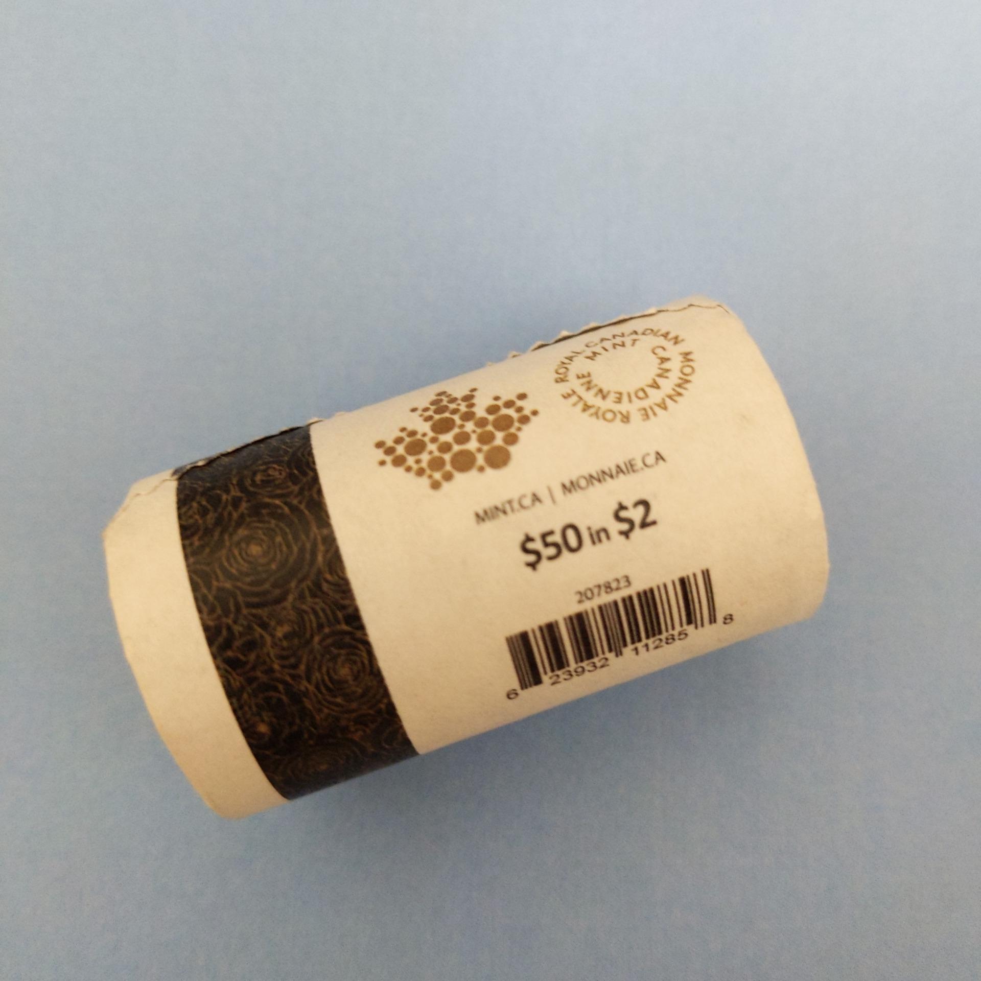 رول سکه 2 دلاری کانادا مشکی به مناسبت فوت ملکه