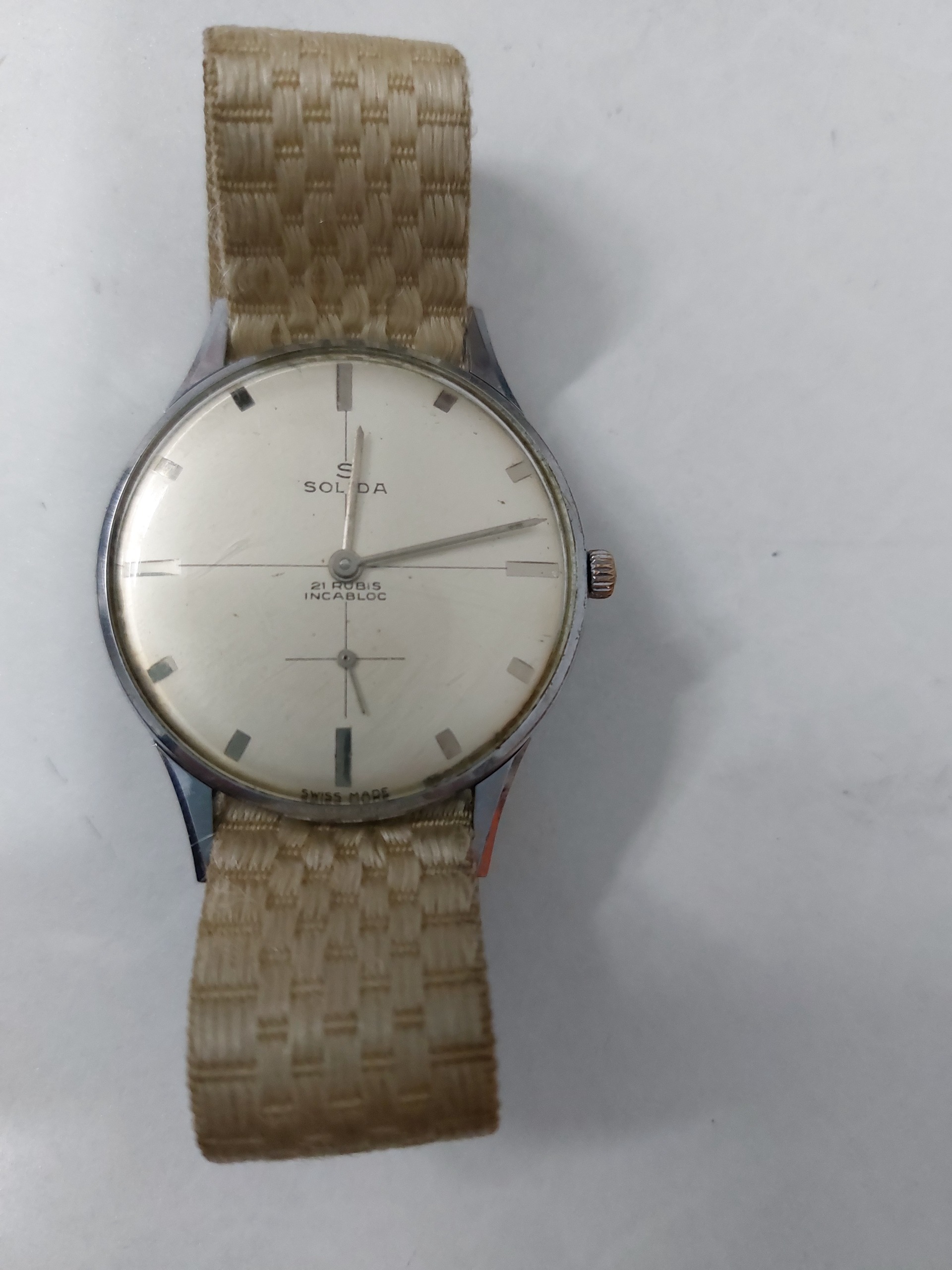 ساعت زیرثانیه سولیدا توضیحات