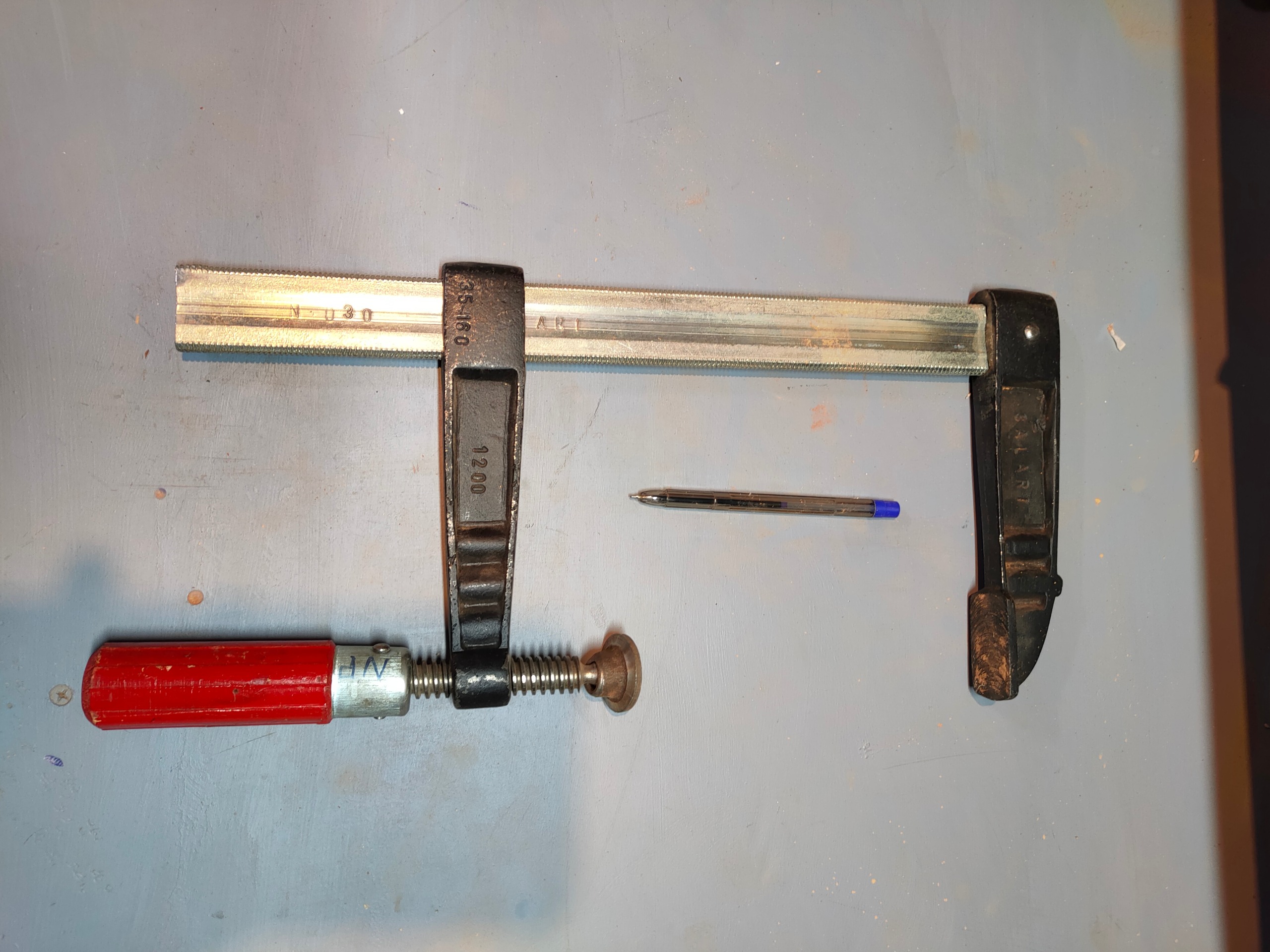 پیچ دستی 30 سانت قوی