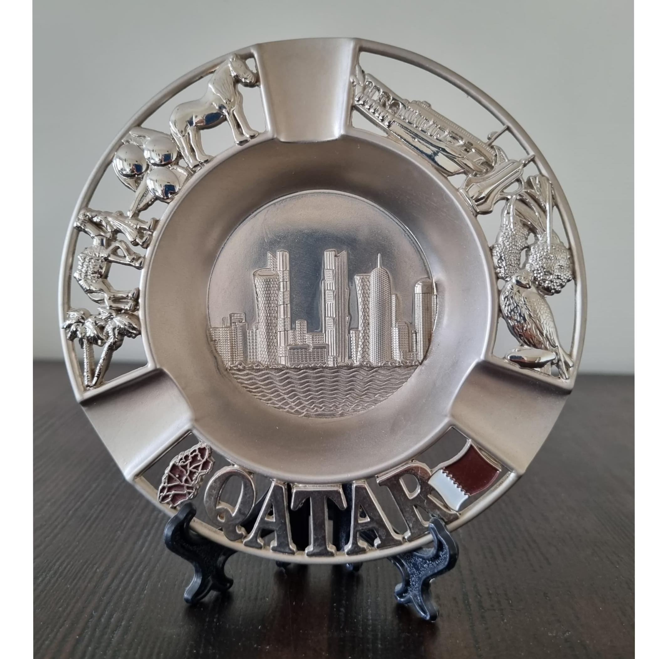 بشقاب و دیوارکوب فلزی قطر