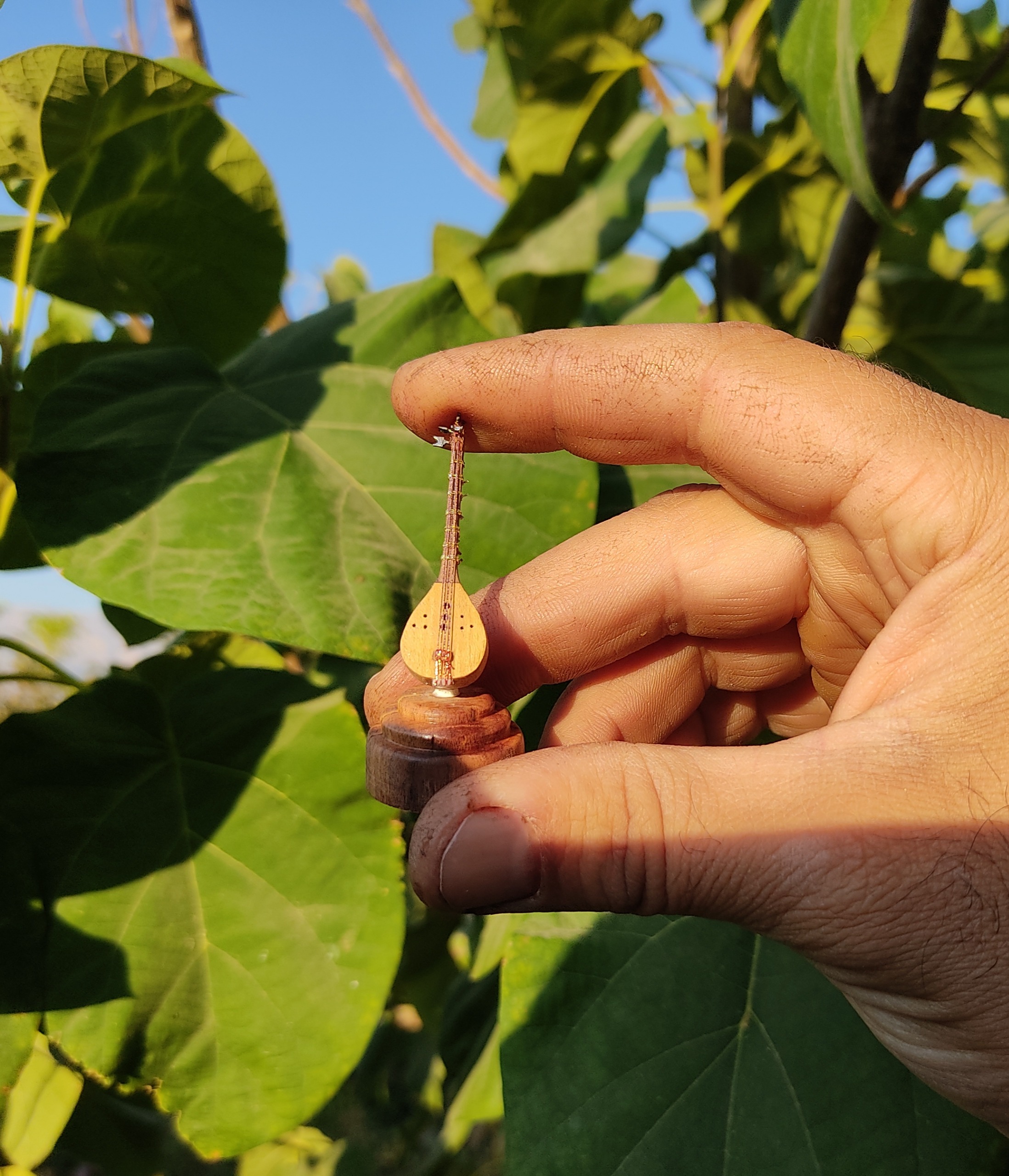 ساز مینیاتوری سه تار