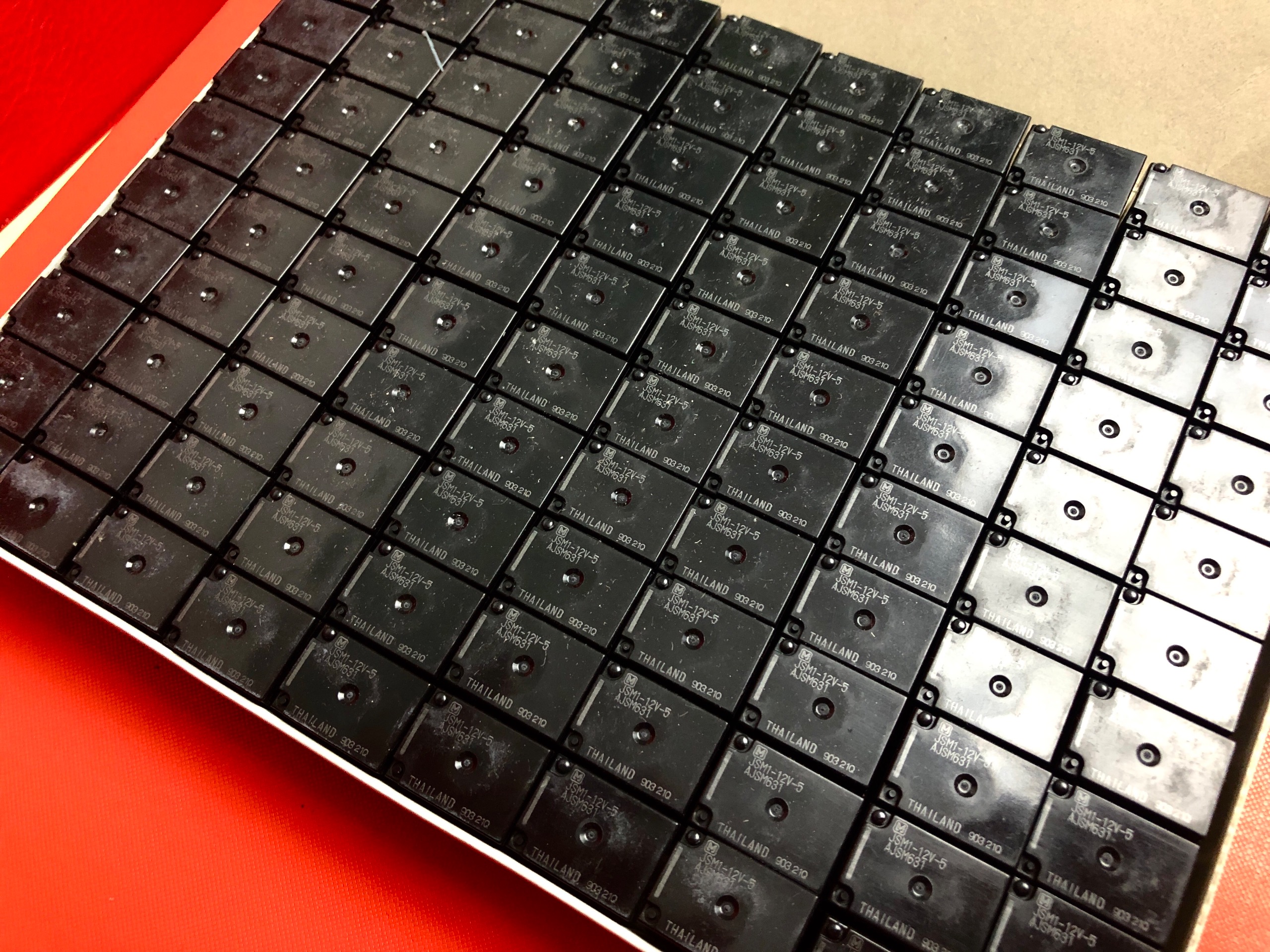 رله پاناسونیک 12 ولت -15A اورجینال - 100 عدد