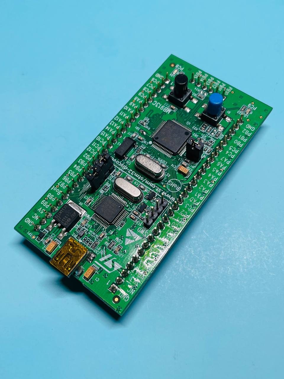برد دیسکاوری  STM32VLDISCOVERY