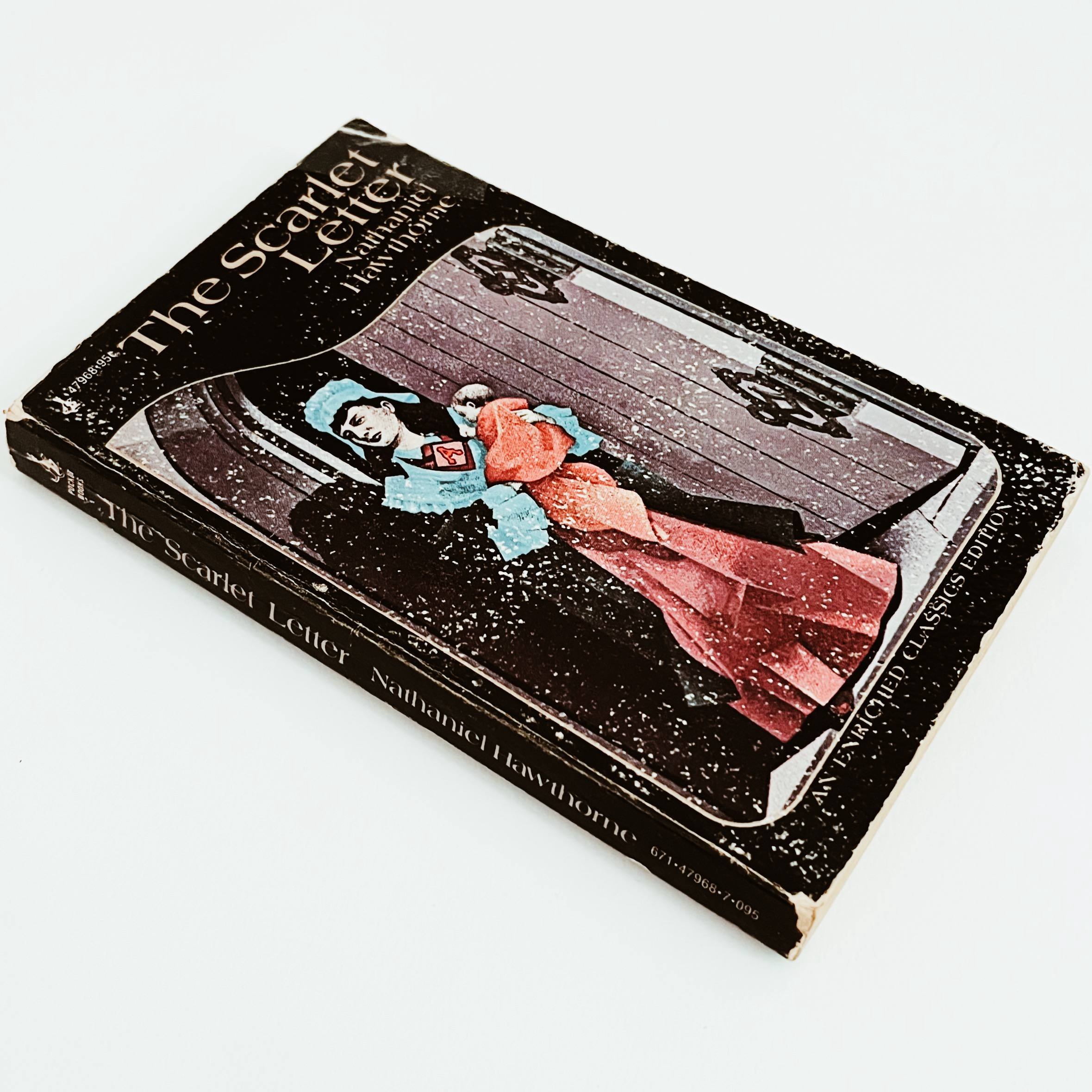 The Scarlet Letter by Nathaniel Hawthorne داغ ننگ