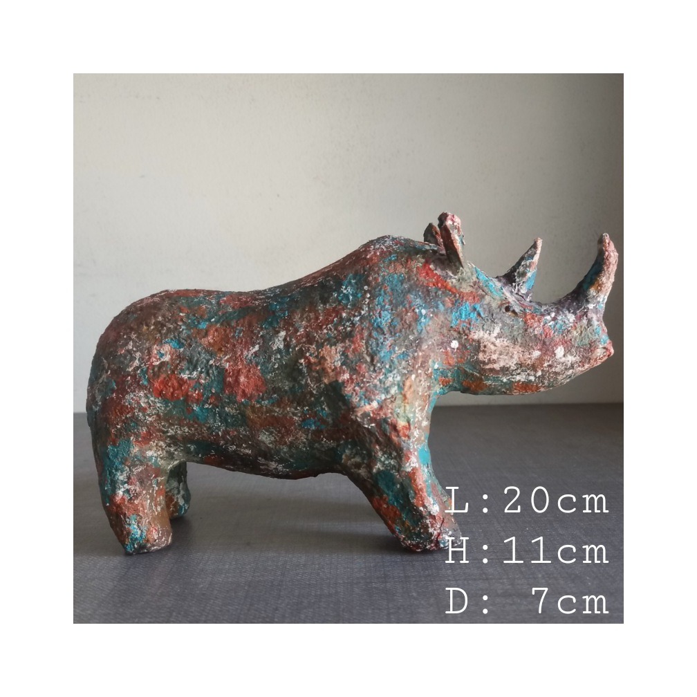 مجسمه فیگور حیوانات طرح کرگدن