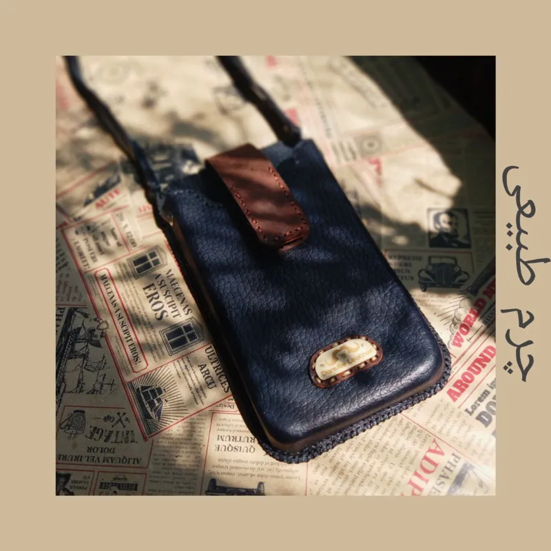 کیف گردنی چرم موبایل کاملآ نو