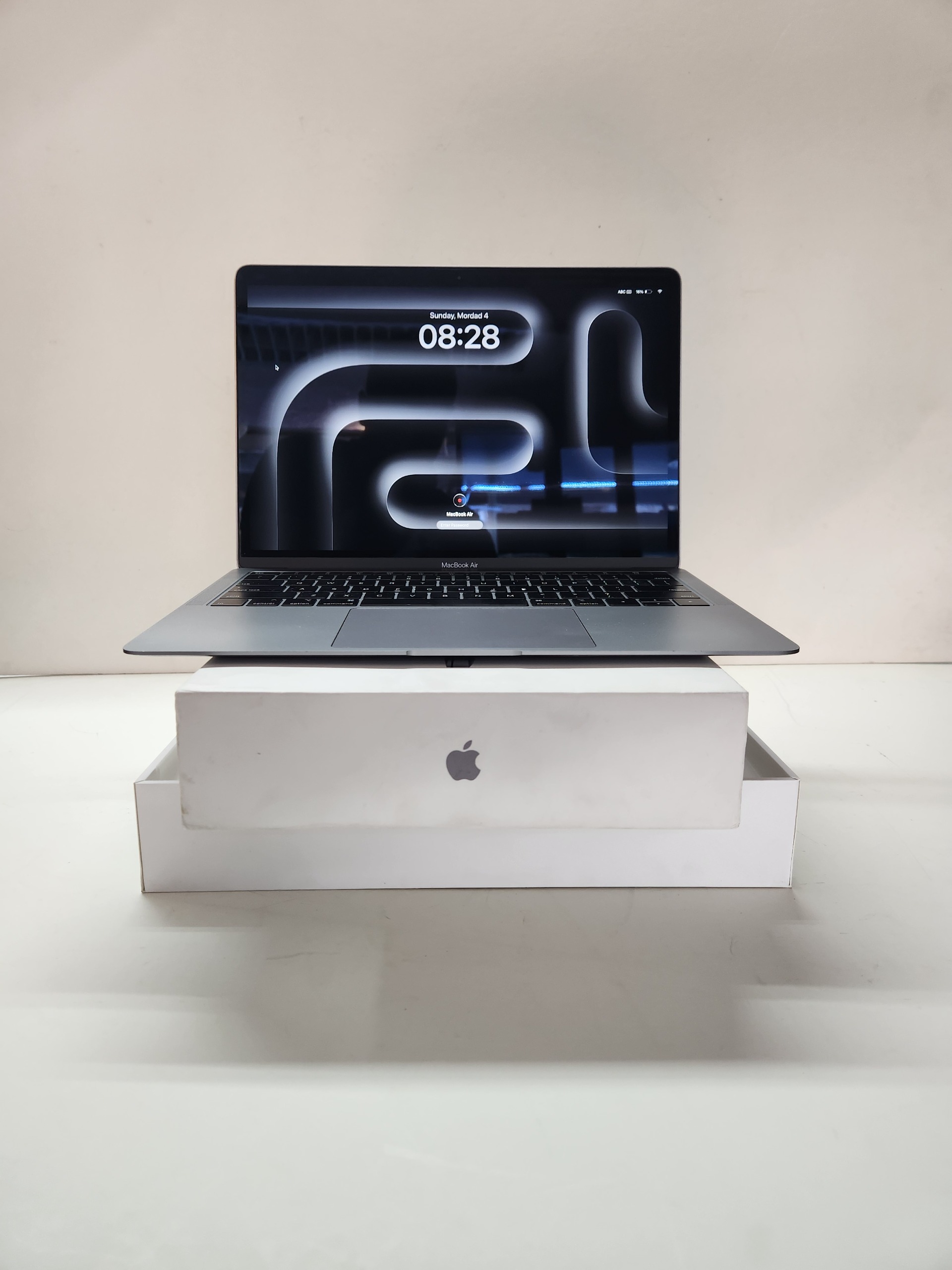 Macbook air 2018 مک بوک ایر 2018 در حد