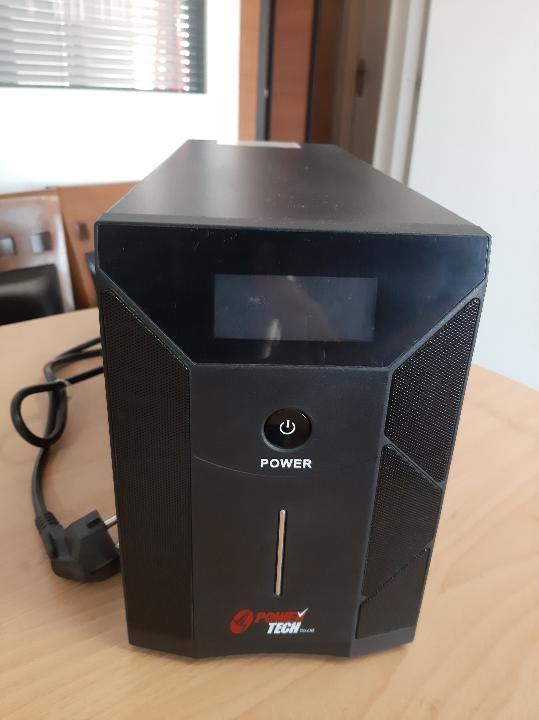 یو پی اس پاورتک POWERTECH UPS  با دیسپلی