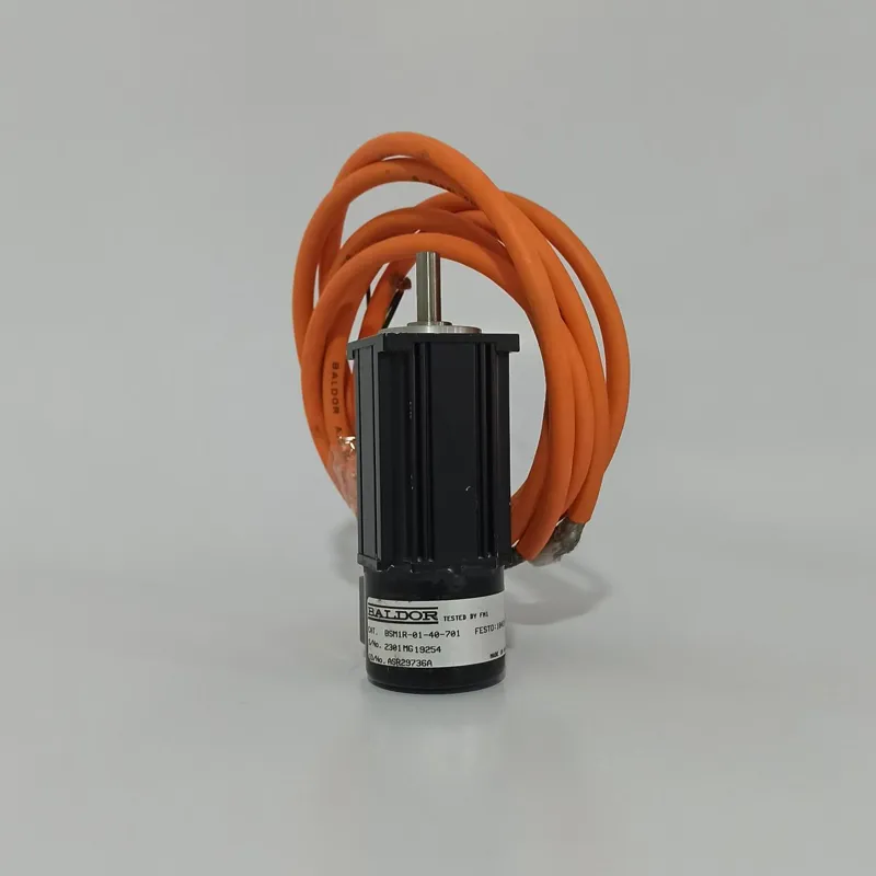 سرو موتور استوک