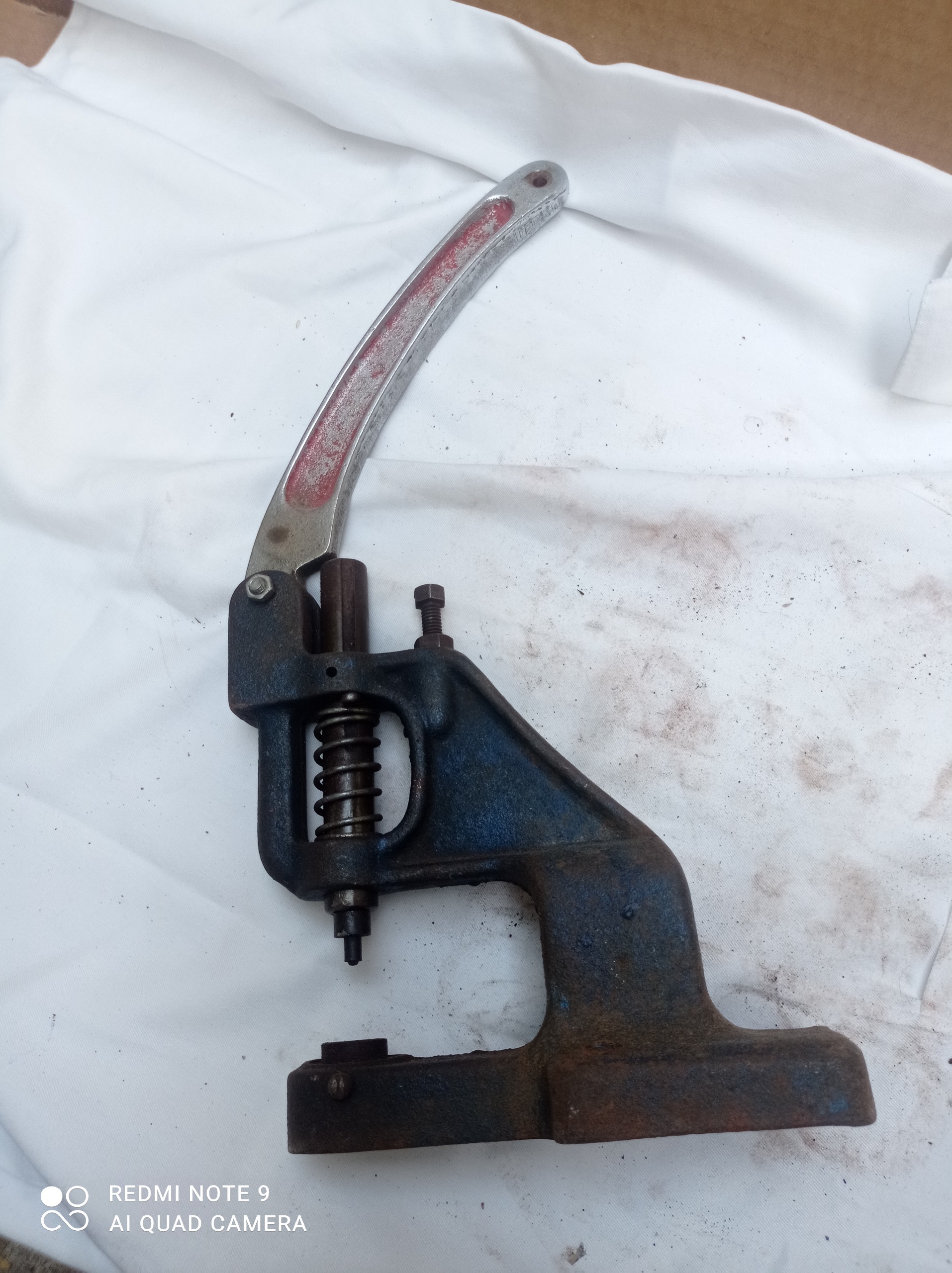 دستگاه پرس بسیار عالی سنگین