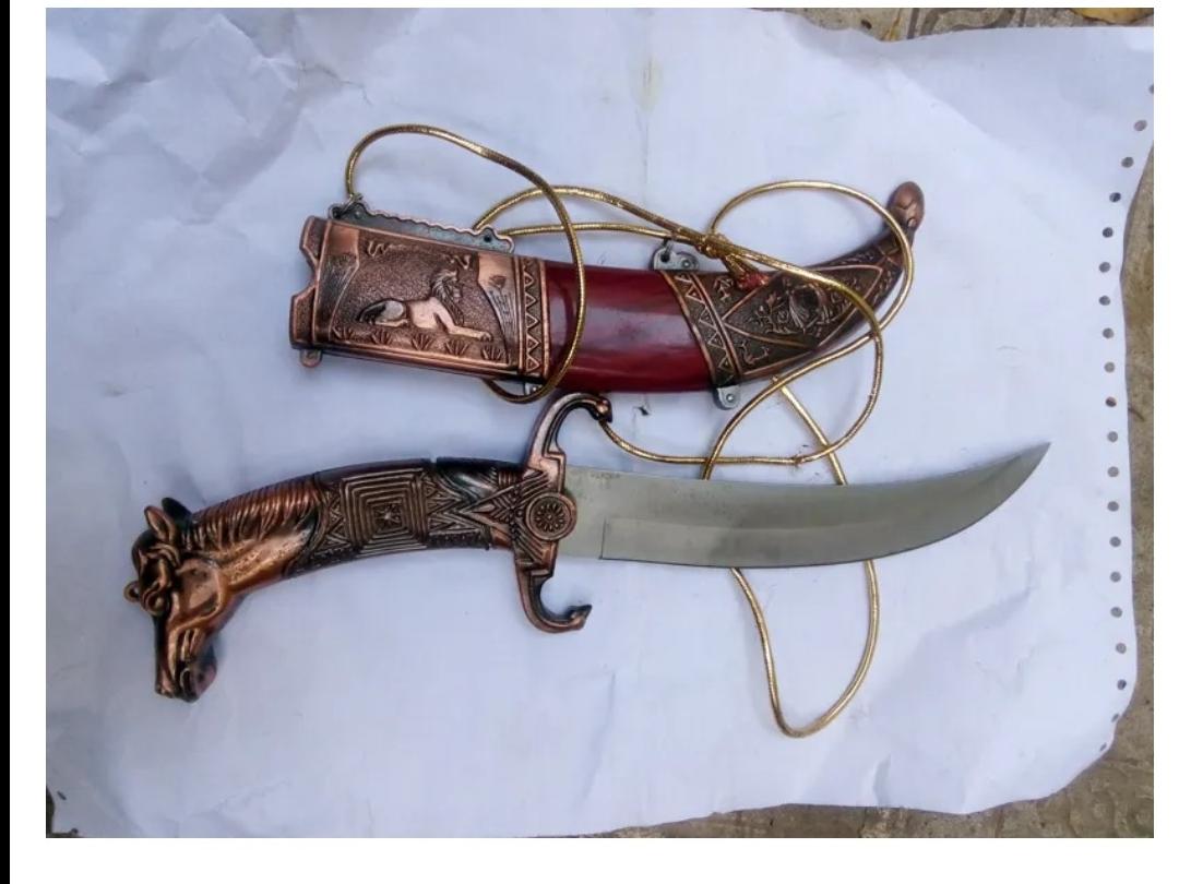 کارد چاقو غلاف دار تابلویی بسیار عالی