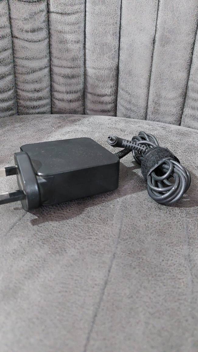 شارژر لپ تاپ لنوو