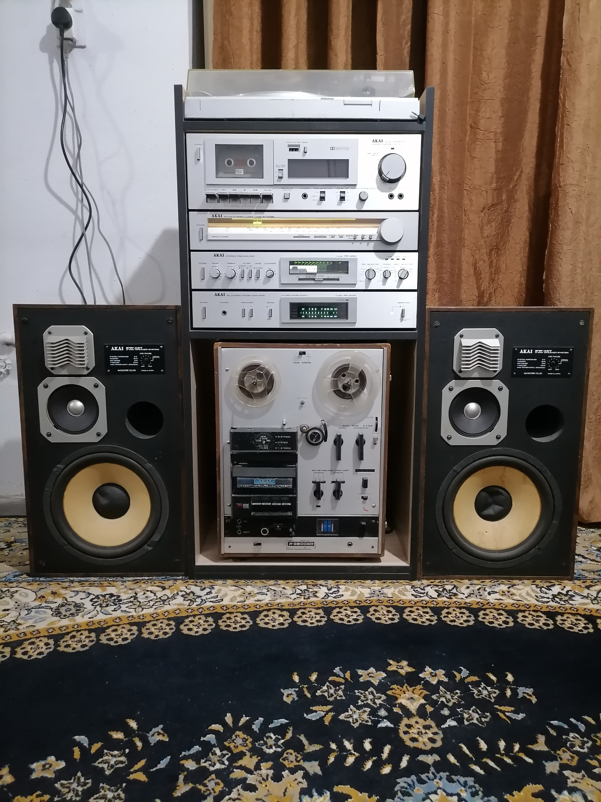 ست آکایی AKAI