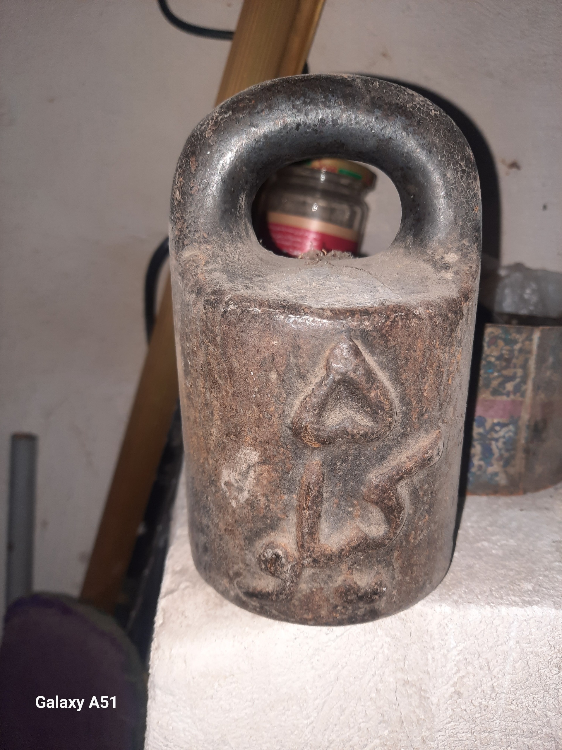 سنگ ترازوی قدیمی