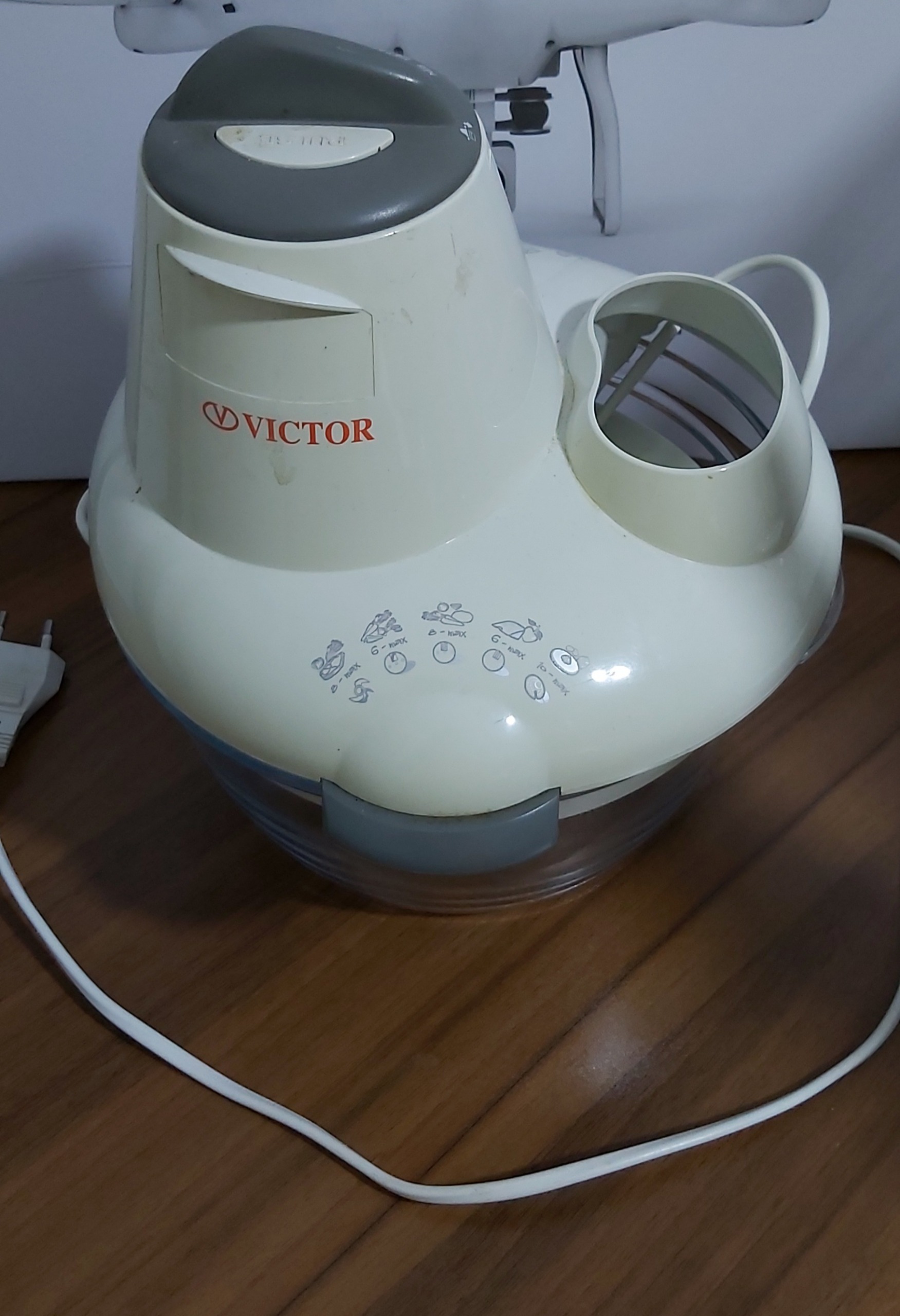 غذاساز ویکتور Victor
