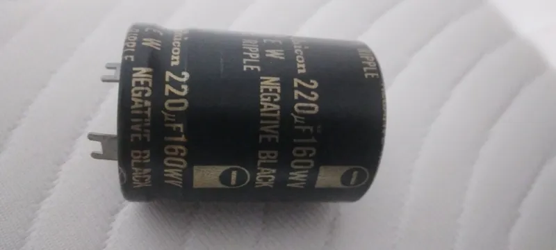 خازن الکترولیتی روبیکون 220uf180v