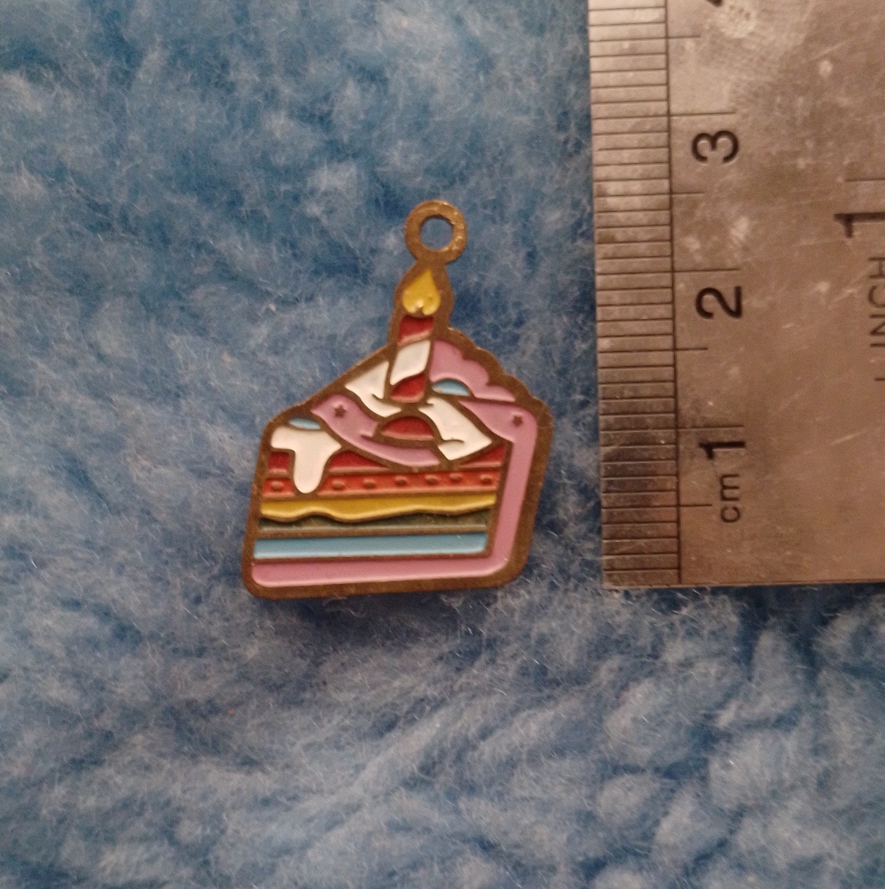 آویز برنجی طرح کیک