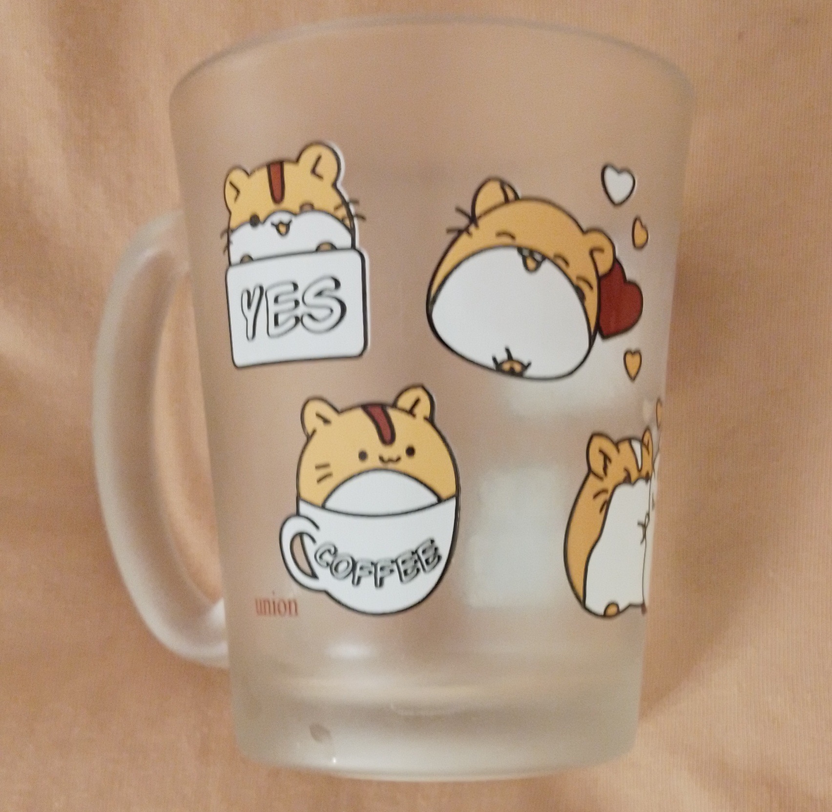 لیوان طرحدار فانتزی شیشه ای نیمه شفاف-دست دوم