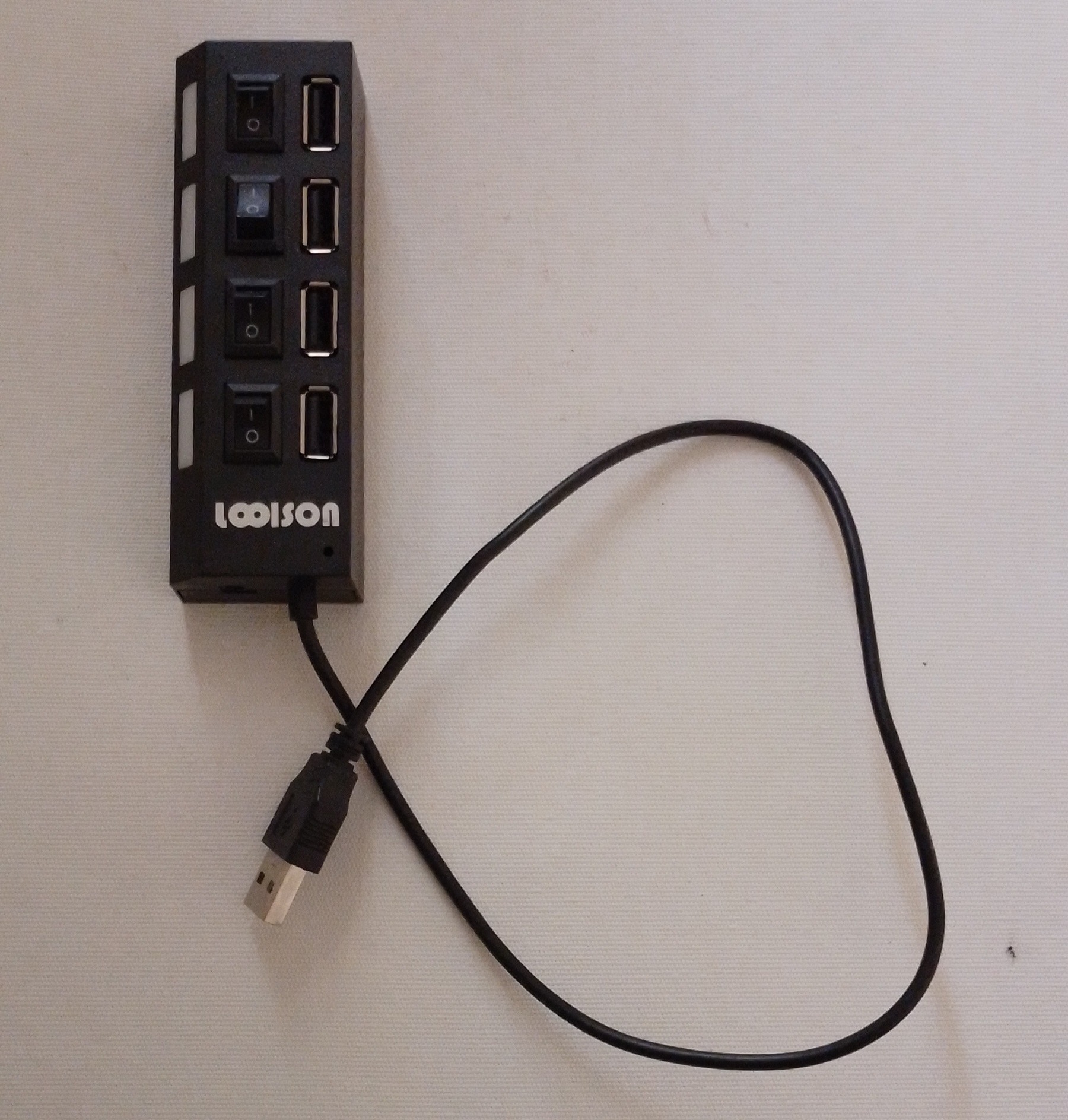 هاب 4 پورت USB 2.0 لویی سان /توضیحات خوانده شود