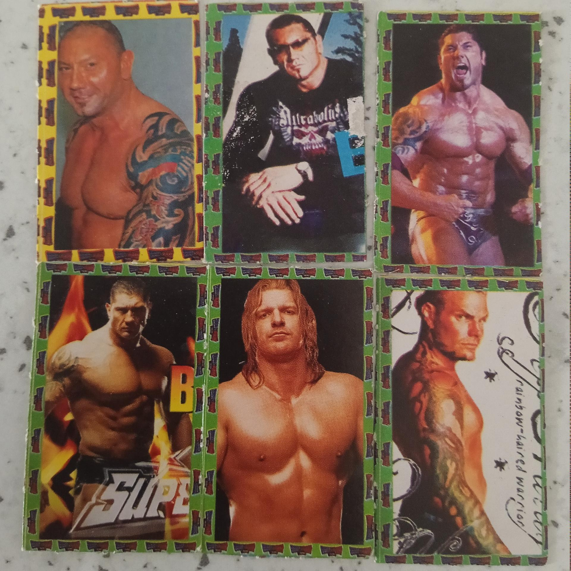 6 عدد کارت بازی قهرمانان کشتی کج و پرورش اندام