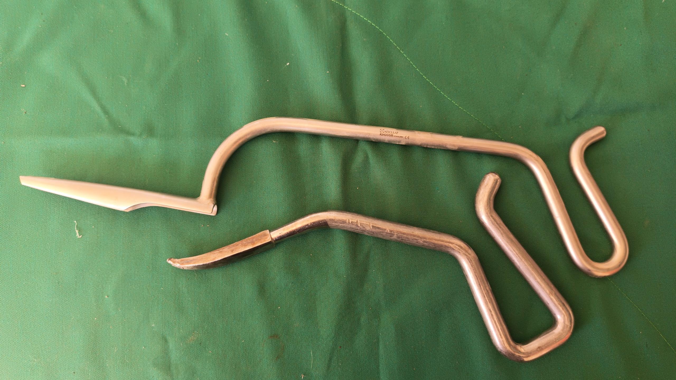 جفت ابزار پزشکی قدیمی