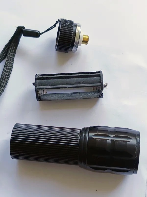 چراغ قوه خارجی