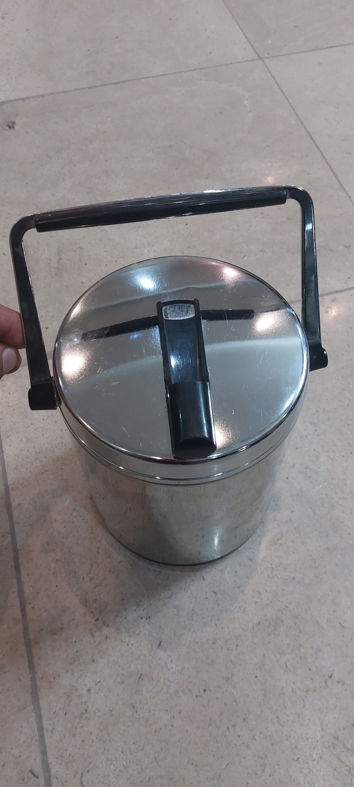 یخدان قدیمی کوچک