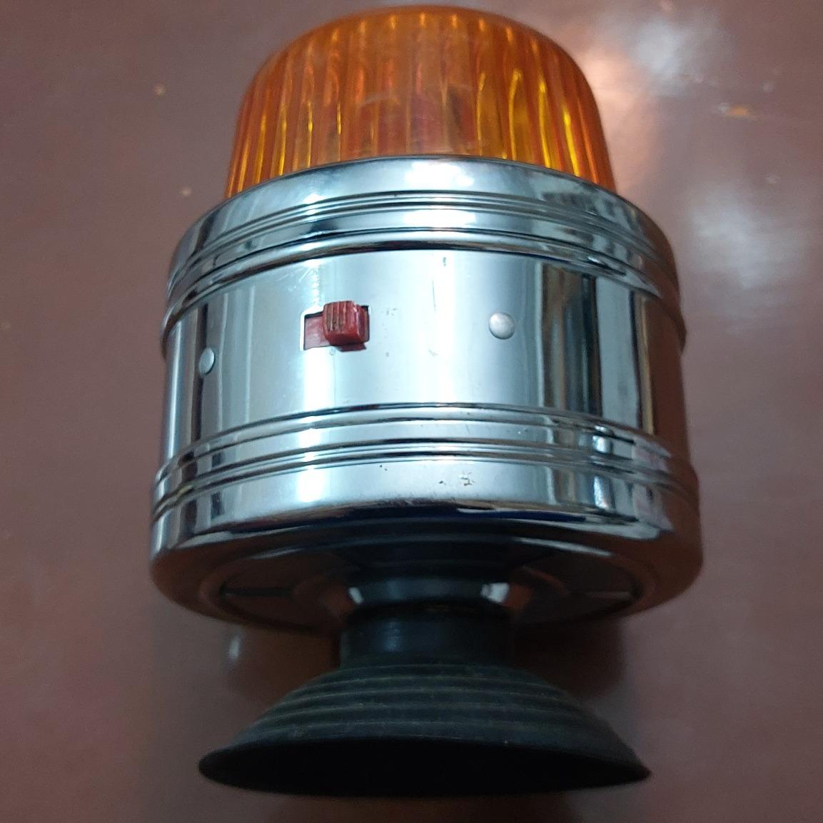 چراغ اضطراری قدیمی