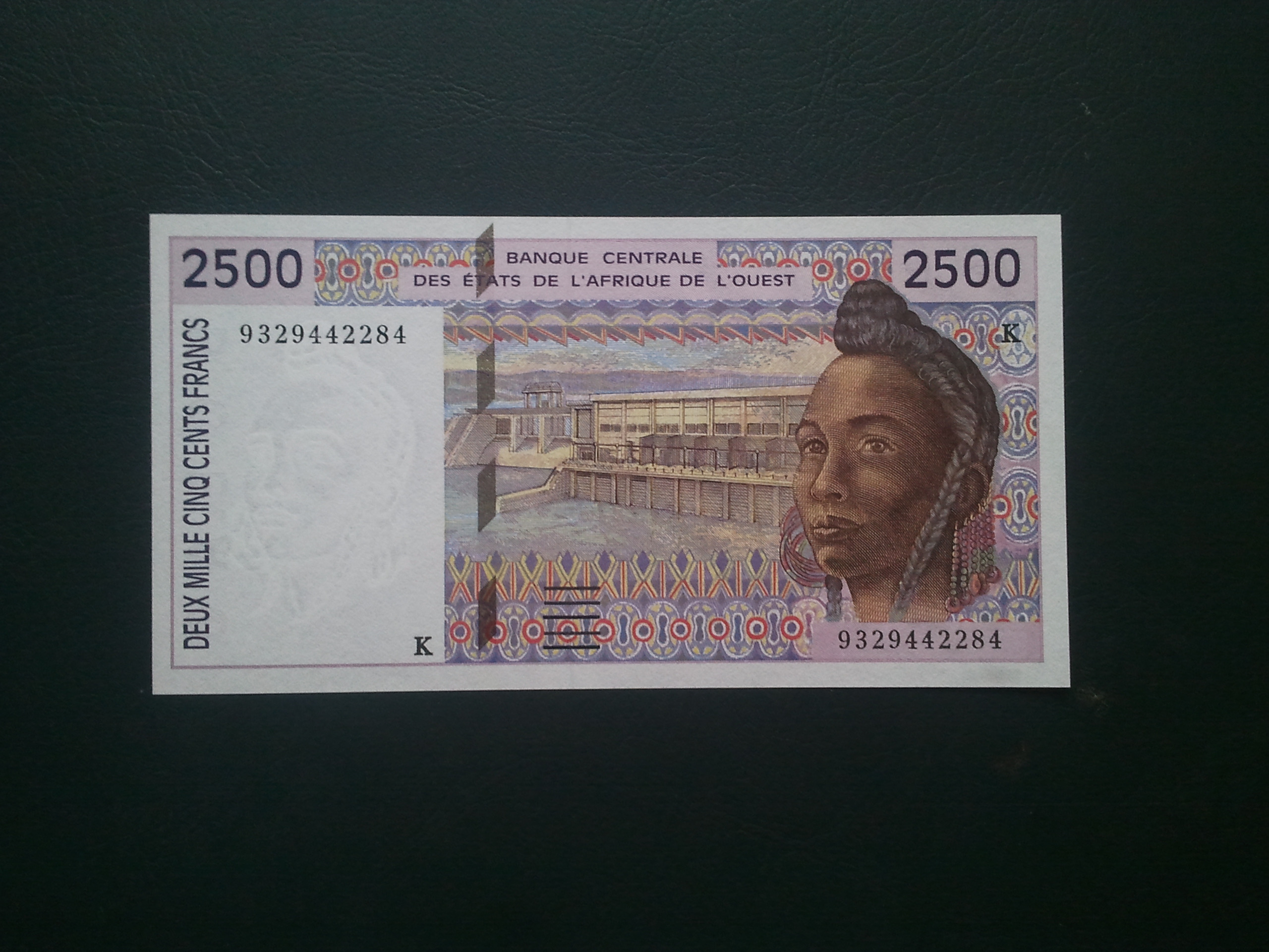 اسکناس تک 2500 فرانک سنگال 1992