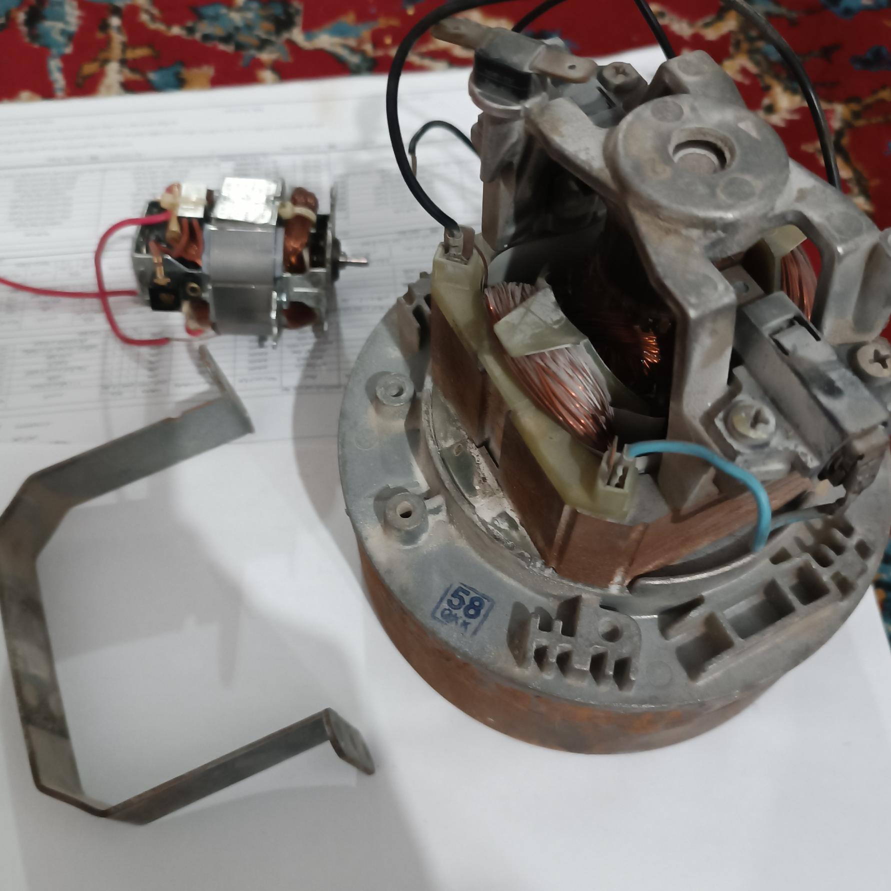 موتور جاروبرقی Domel اسلوونی