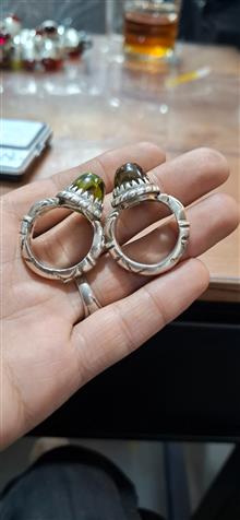 یک