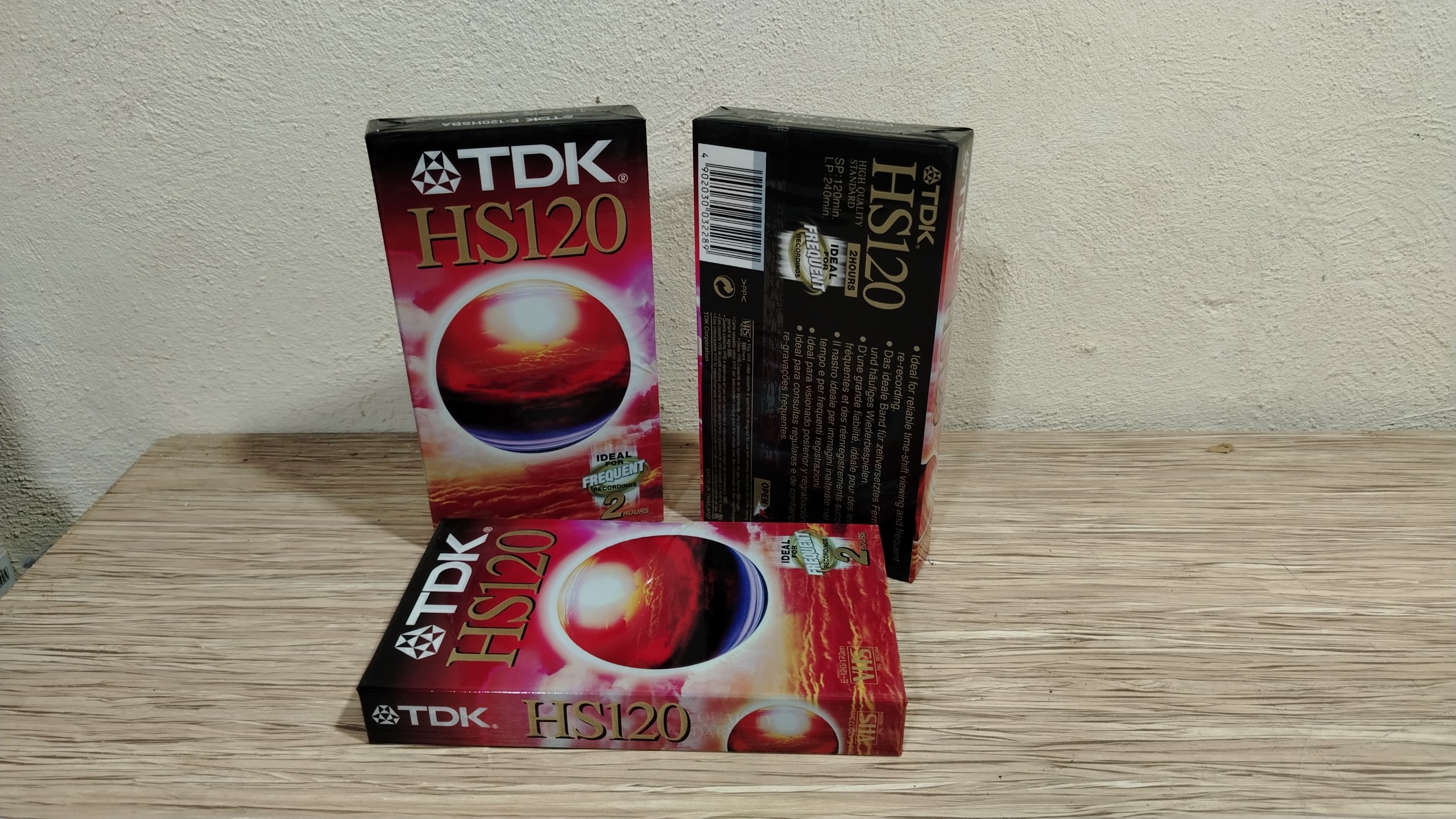 نوار فیلم خام کمیاب TDK 120 قرمز