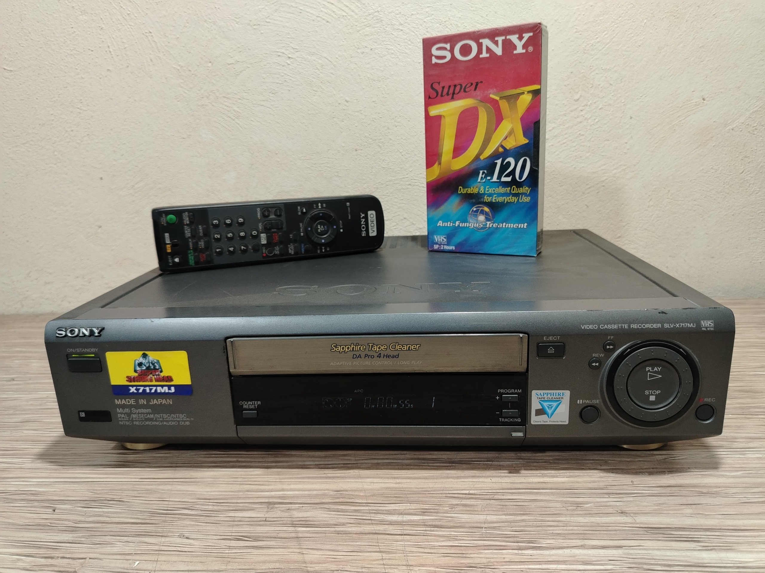 ویدیو حرفه ای سونی SONY X717