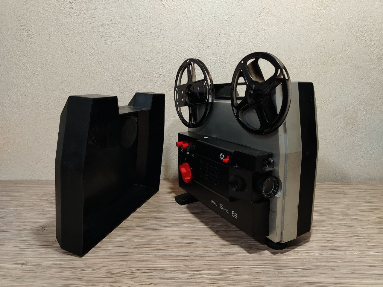 آپارات 8 میلیمتری ناطق