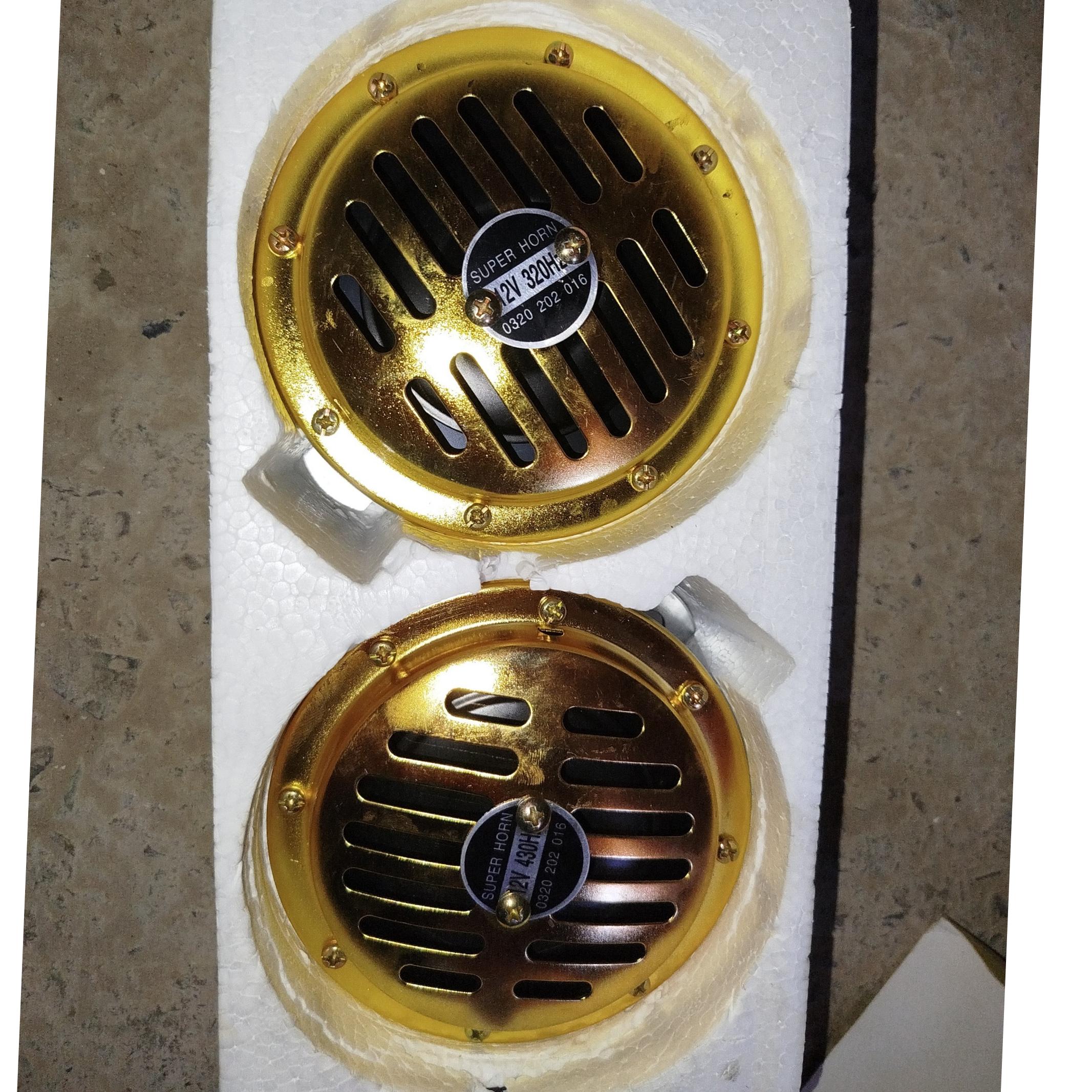 بوق طلایی بنزی