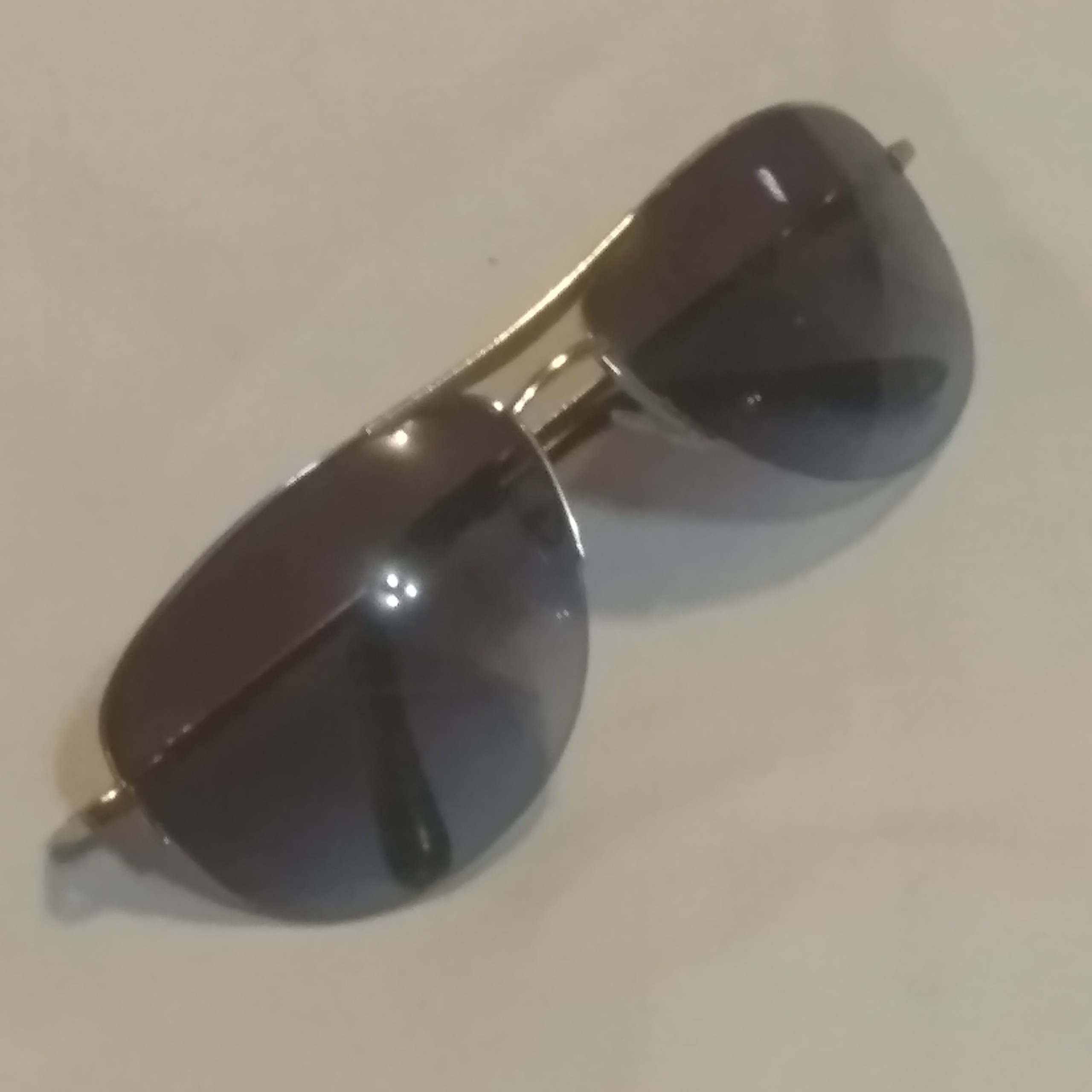 عینک آفتابی خلبانی کلکسیونی آکبند