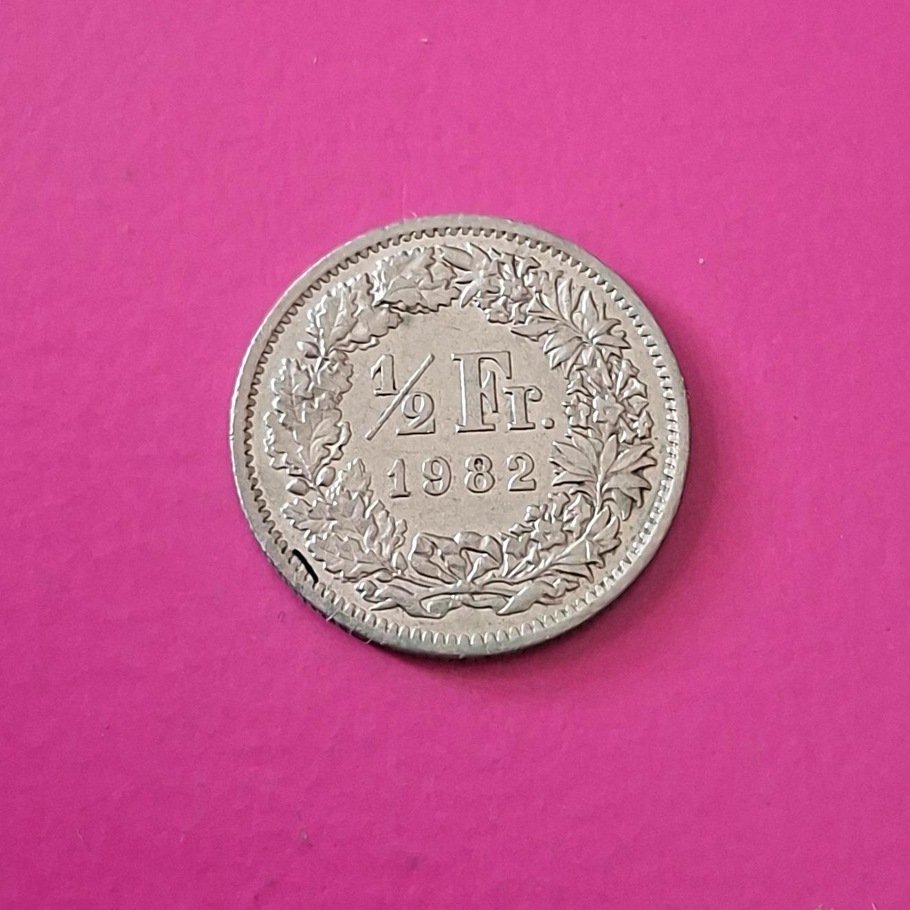 سکه ارزشمند و زیبای نیم فرانک سویس سال 1982