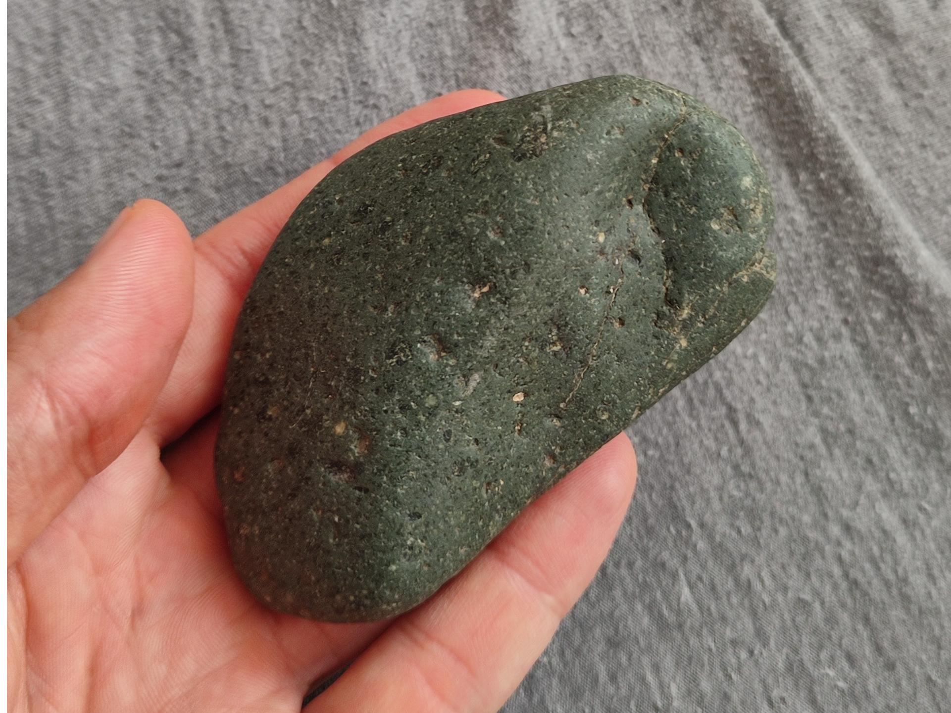 سنگ سبز زیبای پررنگ