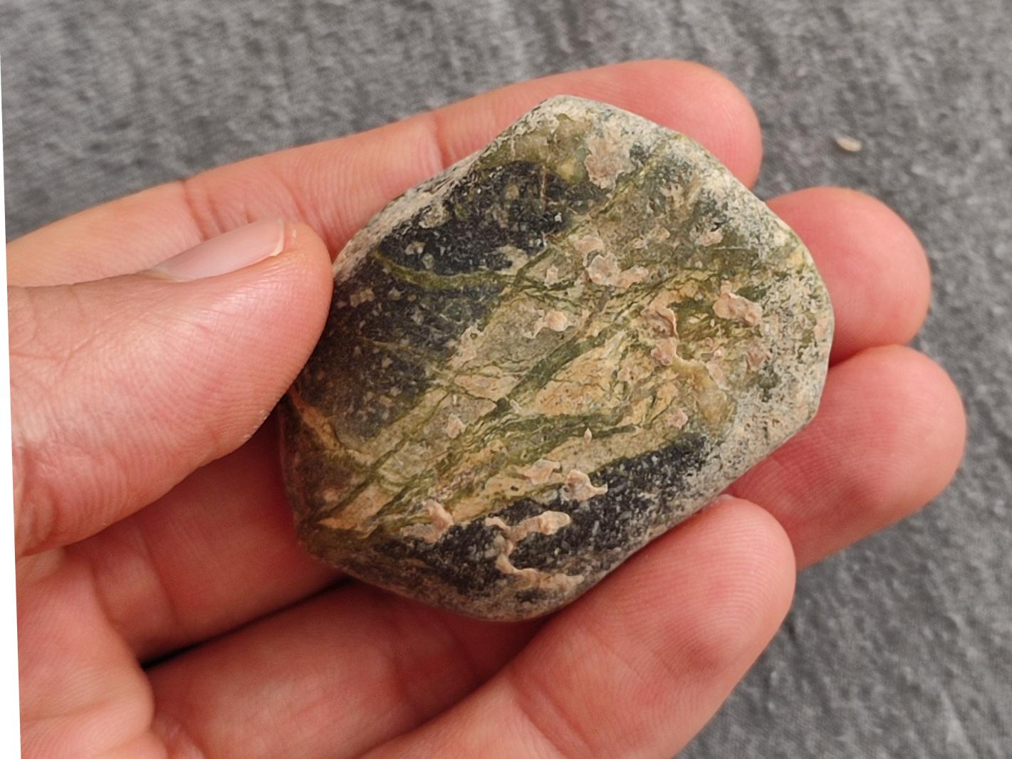 سنگ سبز زیبا