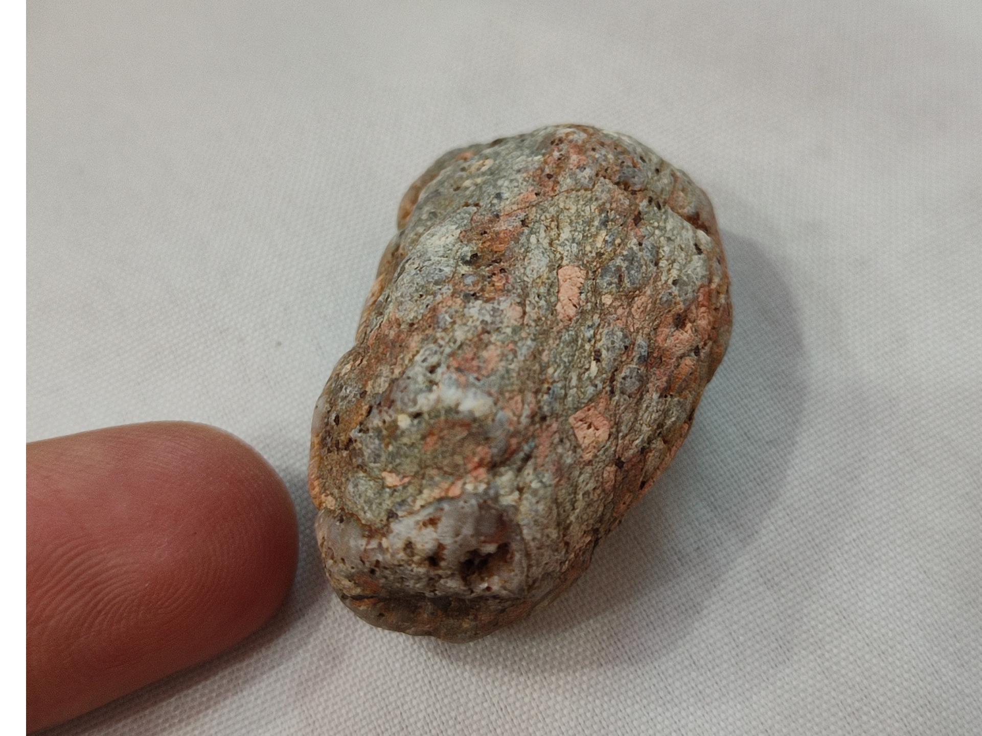 سنگ با رگه گل بهی زببا