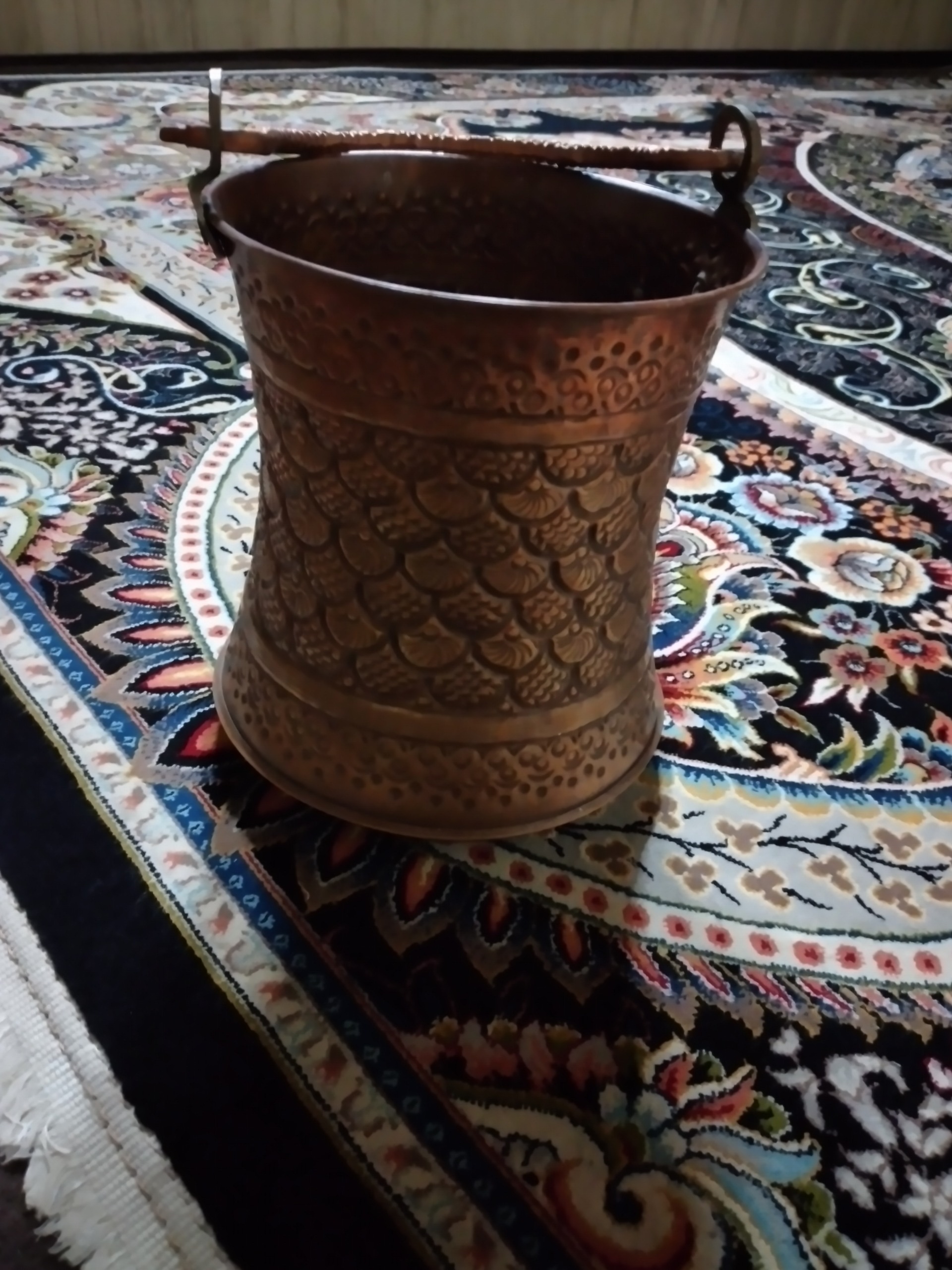 سطل قدیمی مس
