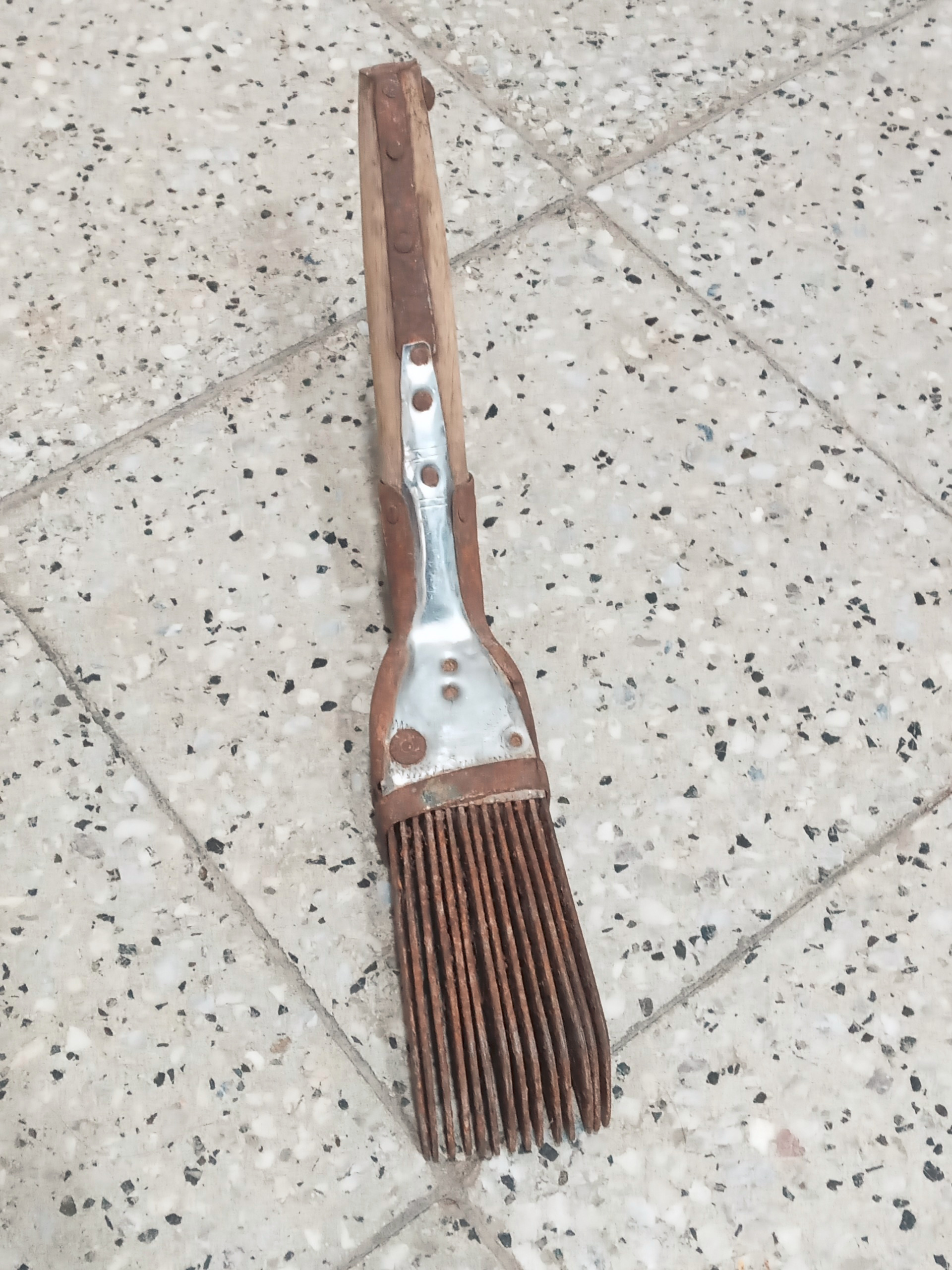 شانه قالیبافی قدیمی دستوک کلکسیونی ش 1