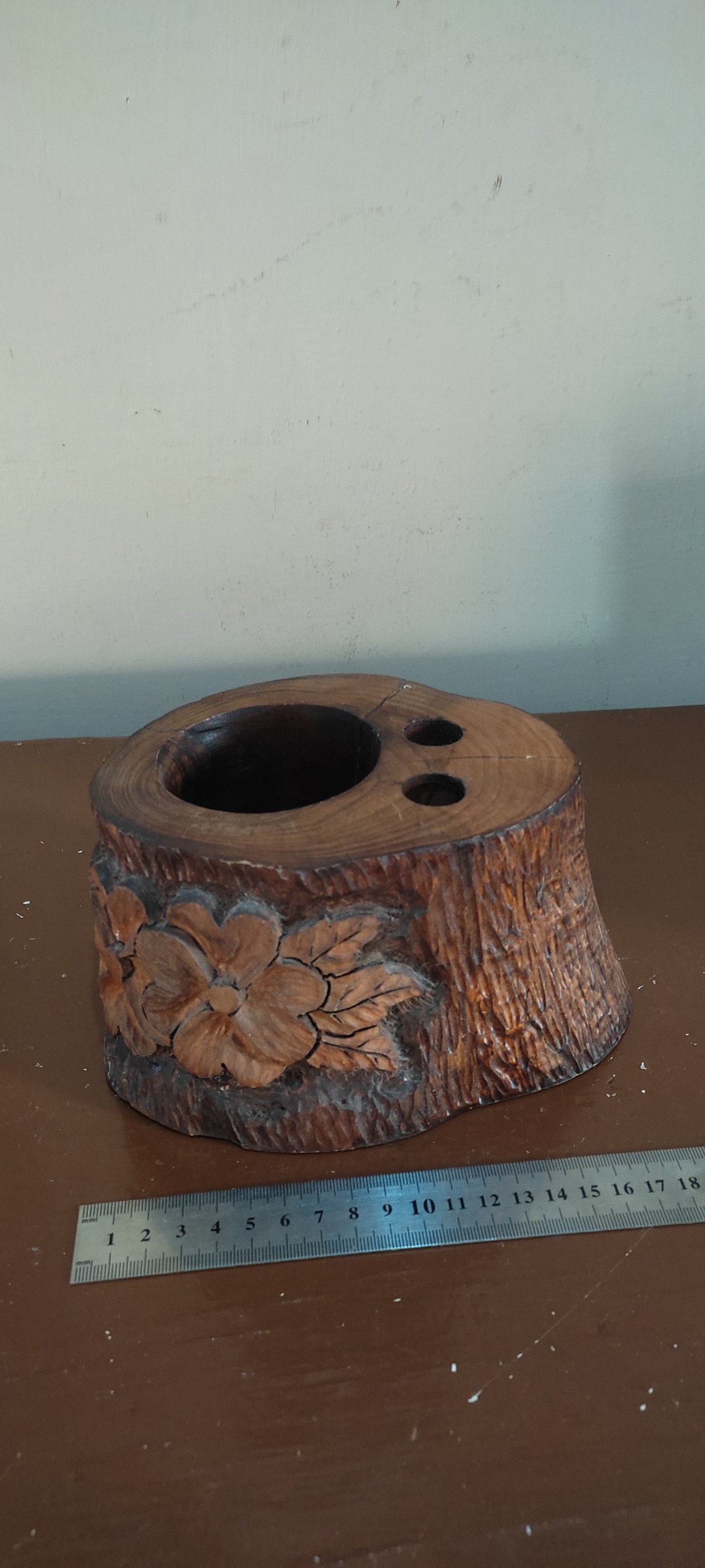 جاقلمی چوبی کنده کاری