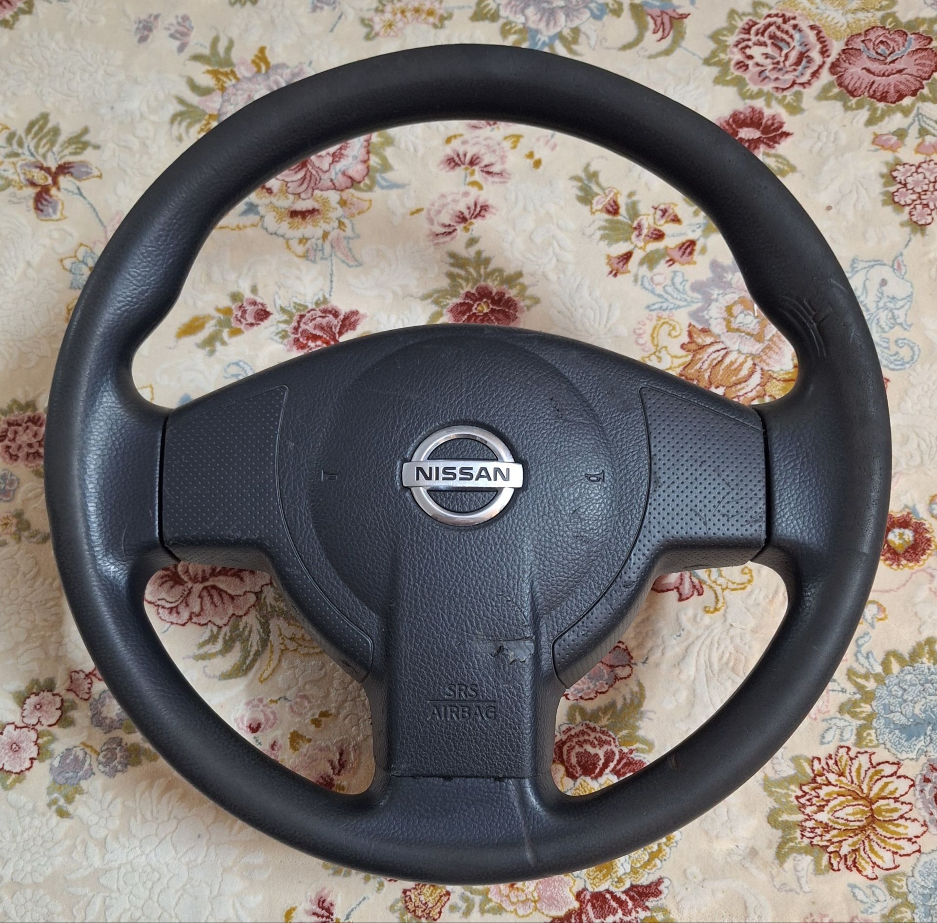 غربیلک فرمونNISANفقط3میلیون ارسال رایگان ب کل کشور