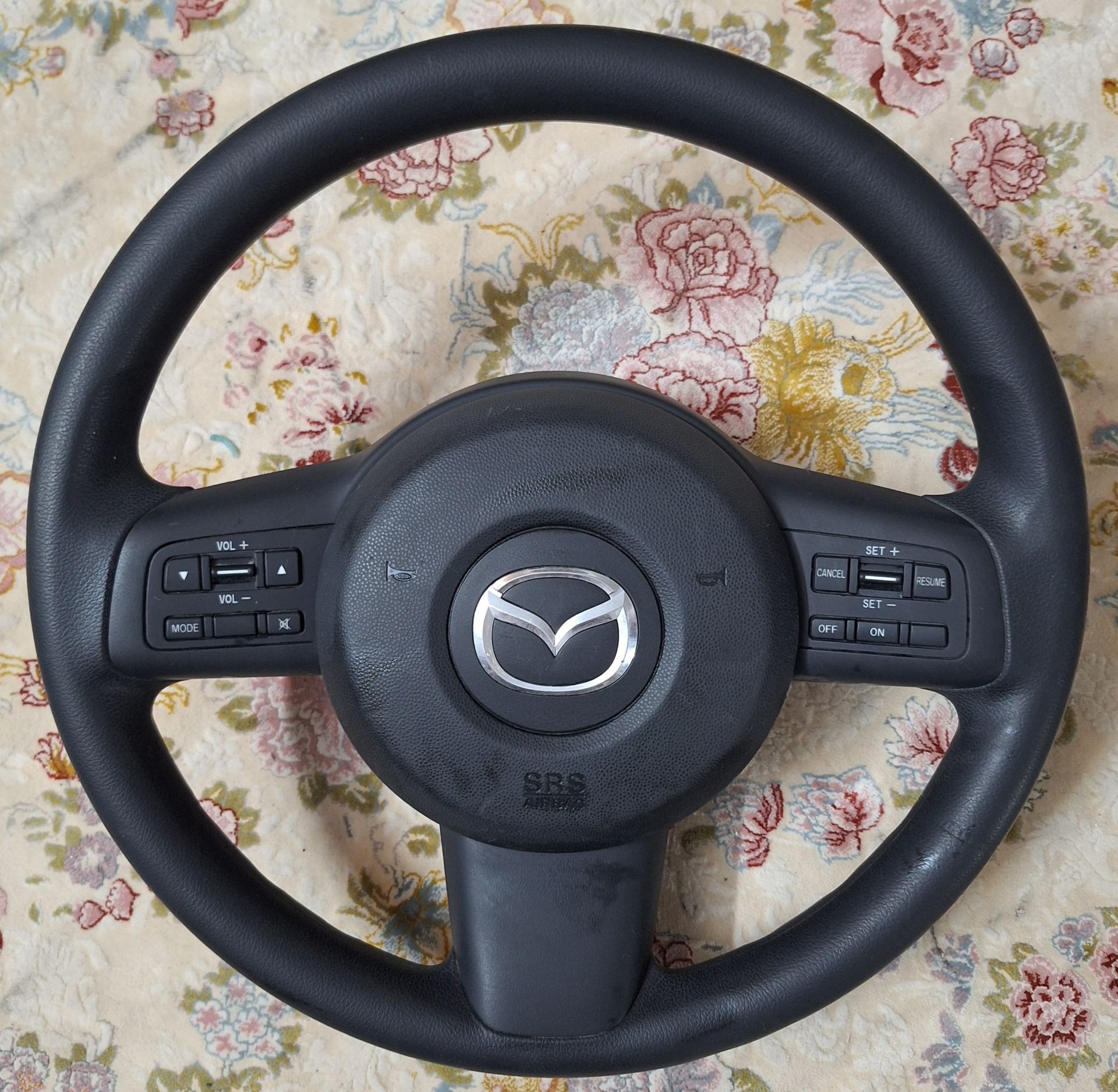 غربیلک فرمون mazda فقط8تومن ارسال رایگان ب کل کشور