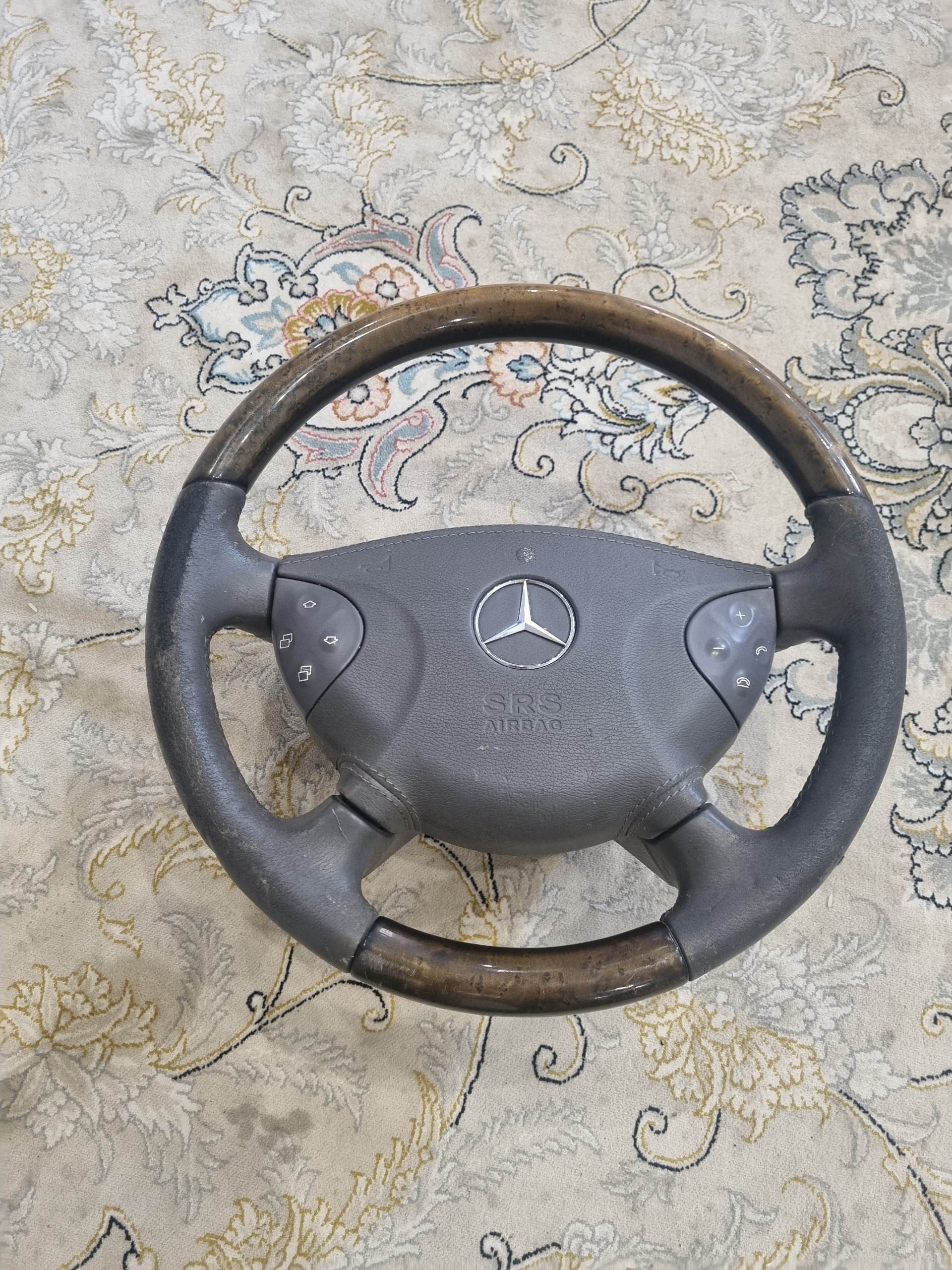 فرمان بنز شیک و زیبا و بسیار ارزان