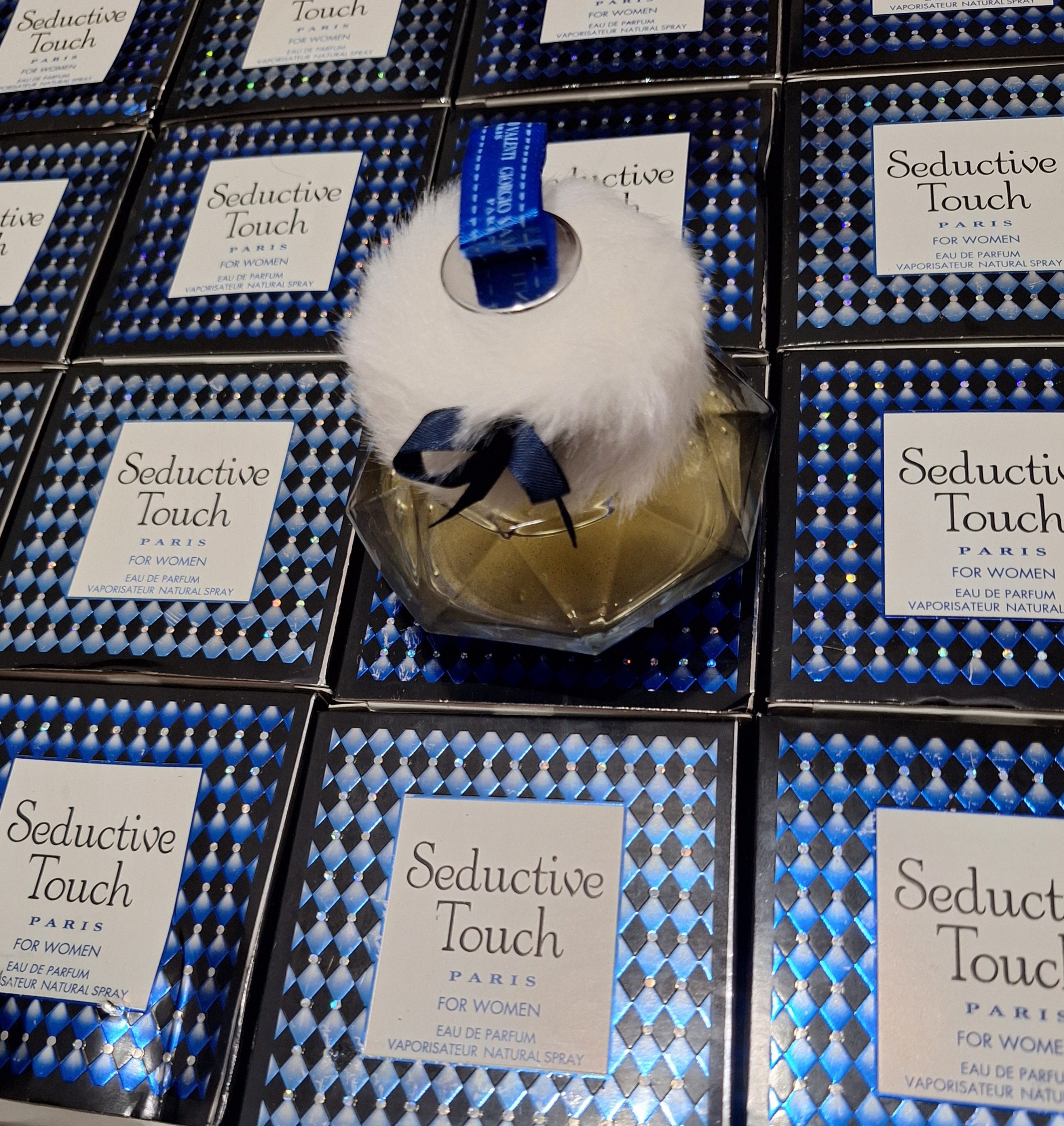 ادکلن او حیمتل ساخت پاریس فقط1تومن باارسال رایگان