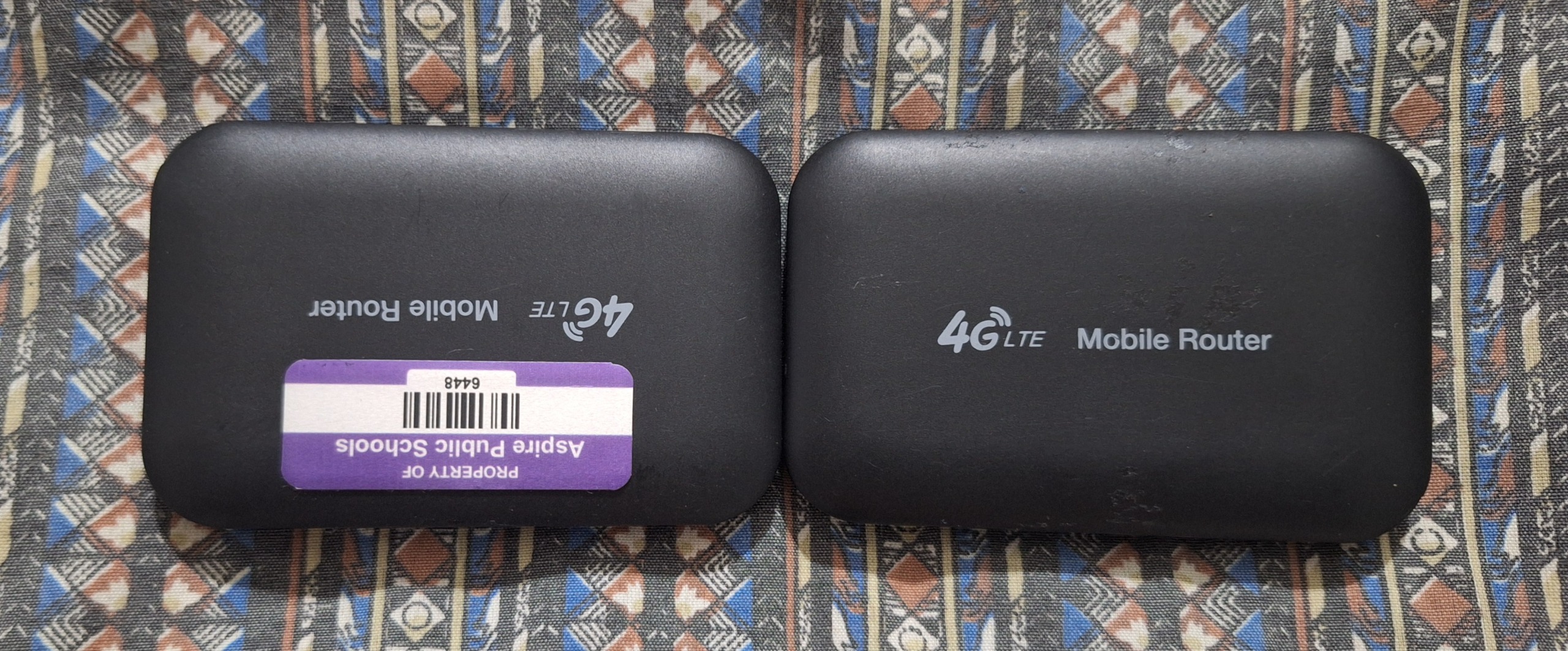 2عددمودم جیبی سیمکارتخور فقط دونه1تومن باارسال